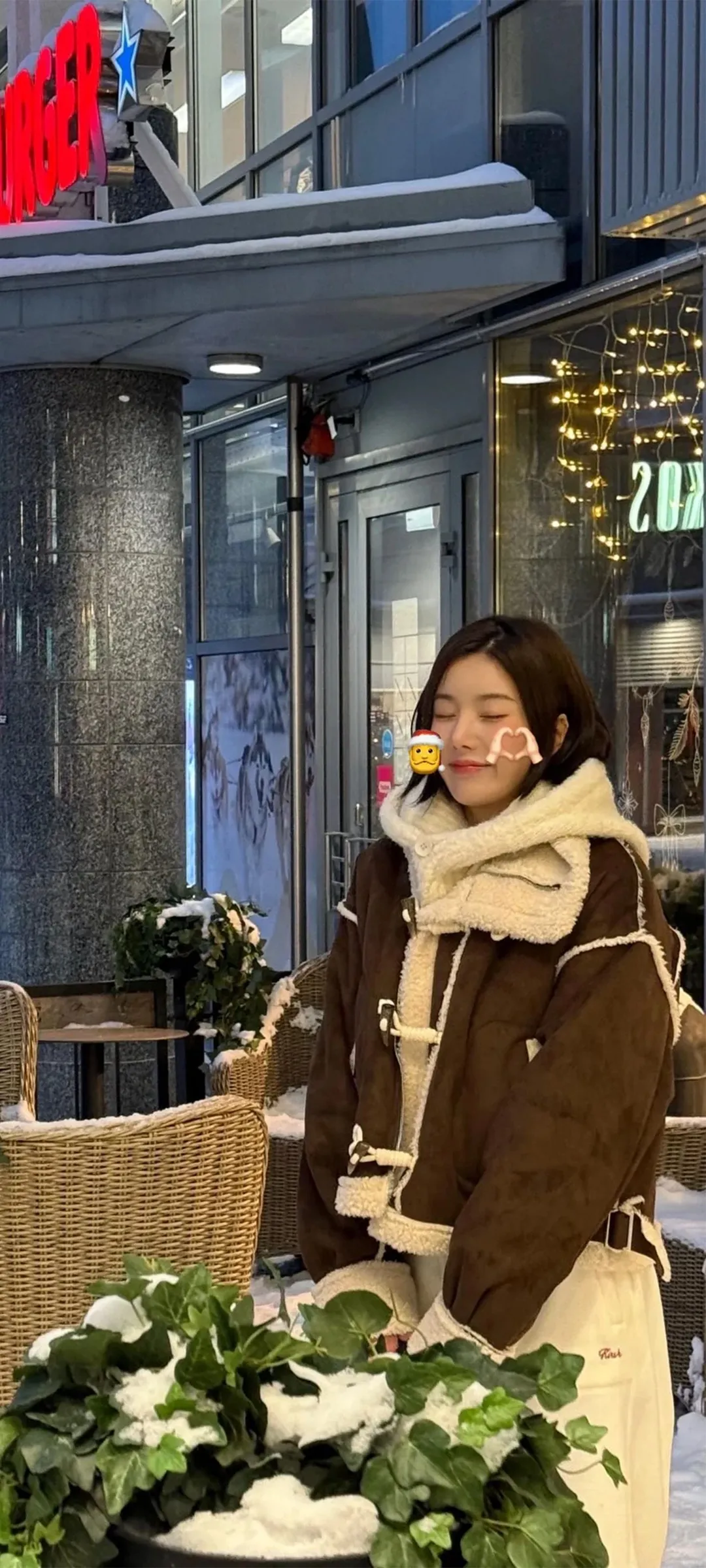 วอลเปเปอร์ หน้าจอล็อก มือถือ Kwon Eun-bi 4K HD ดาวน์โหลด — IZ*ONE