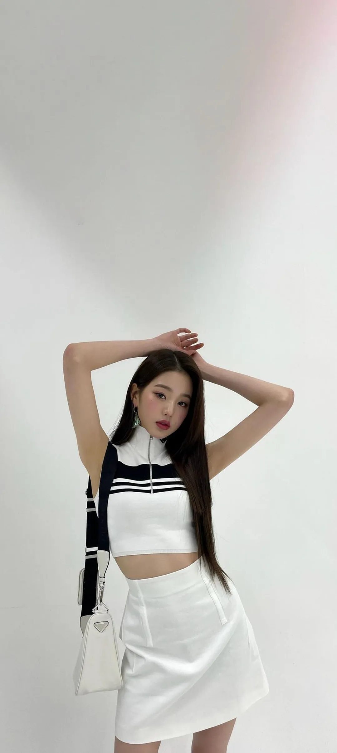 วอลเปเปอร์ หน้าจอล็อก มือถือ จาง วอนยอง 4K HD ดาวน์โหลด — IZ*ONE, IVE