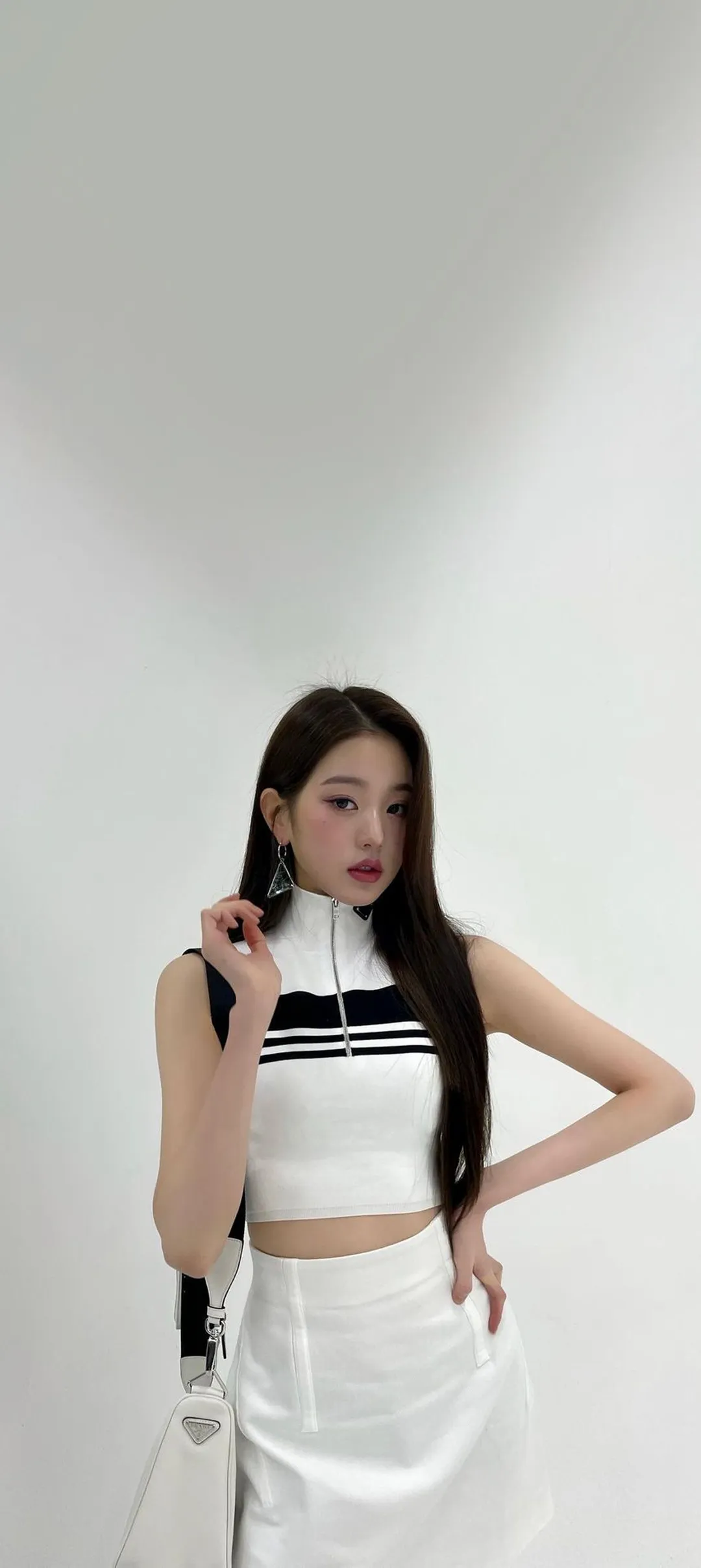 วอลเปเปอร์ หน้าจอล็อก มือถือ จาง วอนยอง 4K HD ดาวน์โหลด — IZ*ONE, IVE