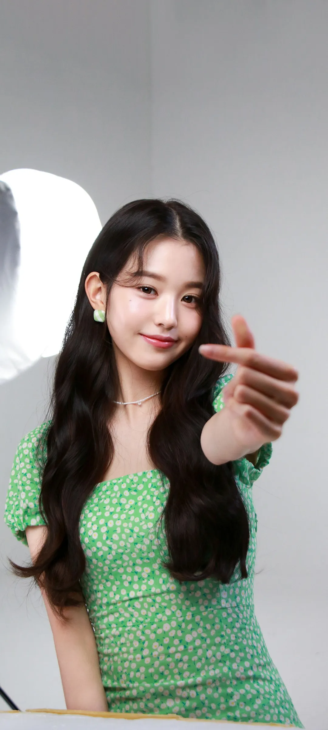 วอลเปเปอร์ หน้าจอล็อก มือถือ จาง วอนยอง 4K HD ดาวน์โหลด — IZ*ONE, IVE