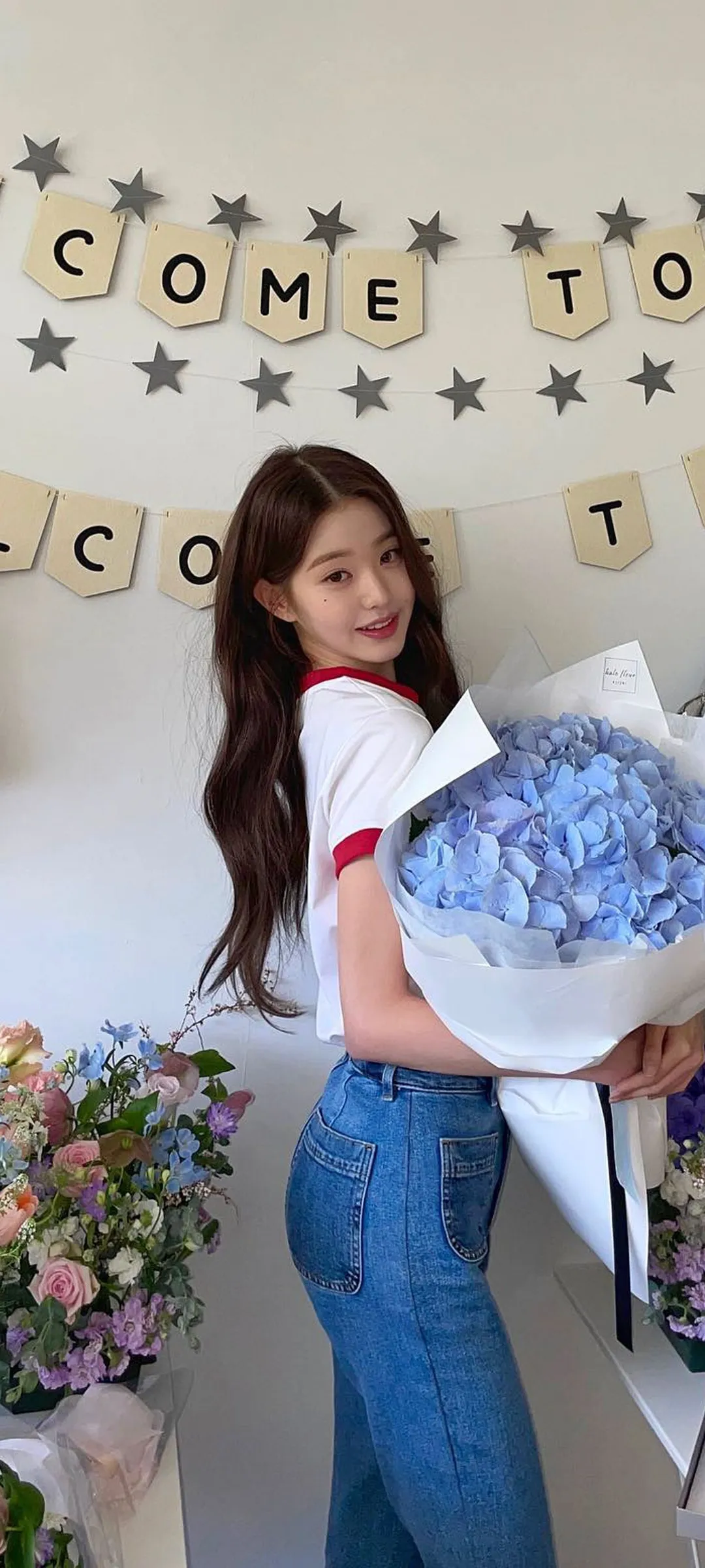 Fondo de pantalla de bloqueo móvil de Jang Won-young 4K HD descargar — IZ*ONE, IVE