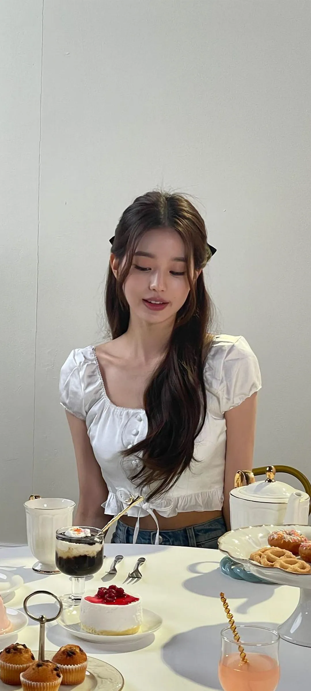 Jang Won-young kilit ekranı telefon duvar kağıdı 4K HD i̇ndir — IZ*ONE, IVE