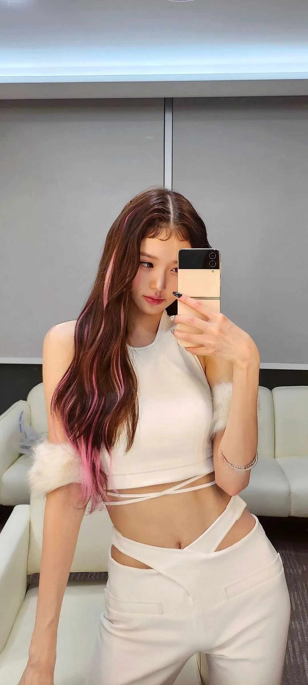 วอลเปเปอร์ หน้าจอล็อก มือถือ จาง วอนยอง 4K HD ดาวน์โหลด — IZ*ONE, IVE