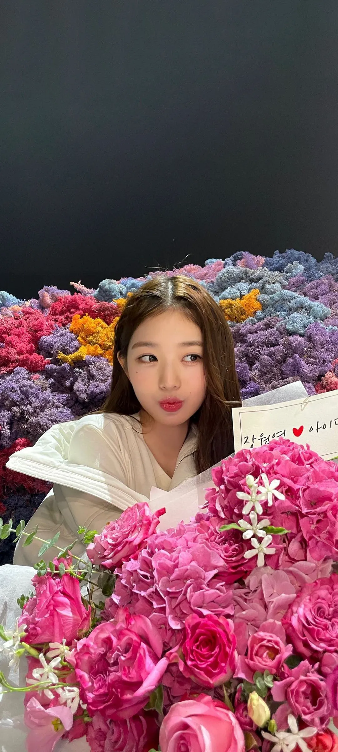 Jang Won-young kilit ekranı telefon duvar kağıdı 4K HD i̇ndir — IZ*ONE, IVE