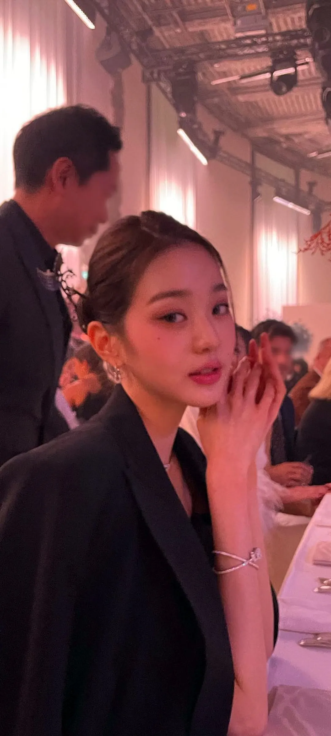 วอลเปเปอร์ หน้าจอล็อก มือถือ จาง วอนยอง 4K HD ดาวน์โหลด — IZ*ONE, IVE