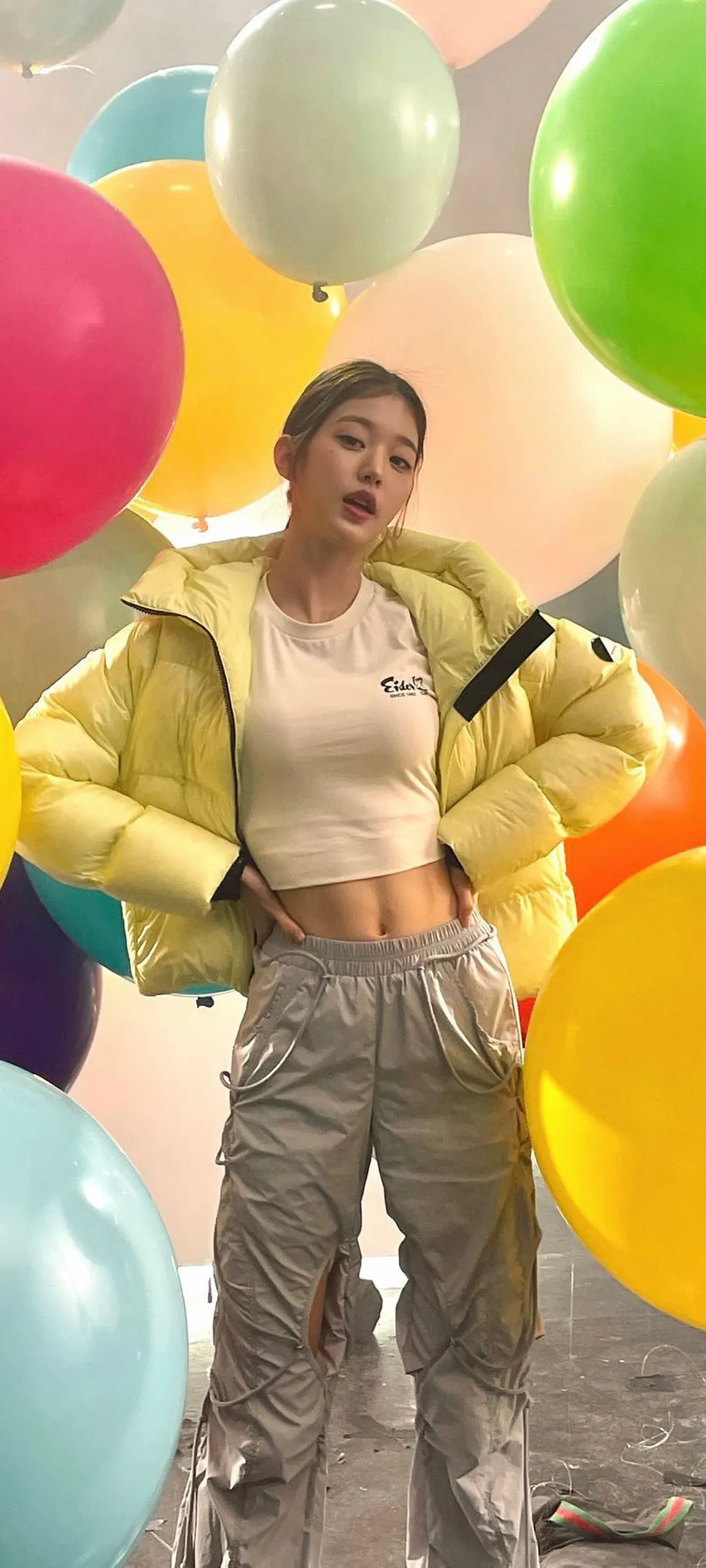 장원영 잠금화면 폰 배경화면 4K HD 다운로드 — 아이즈원, 아이브
