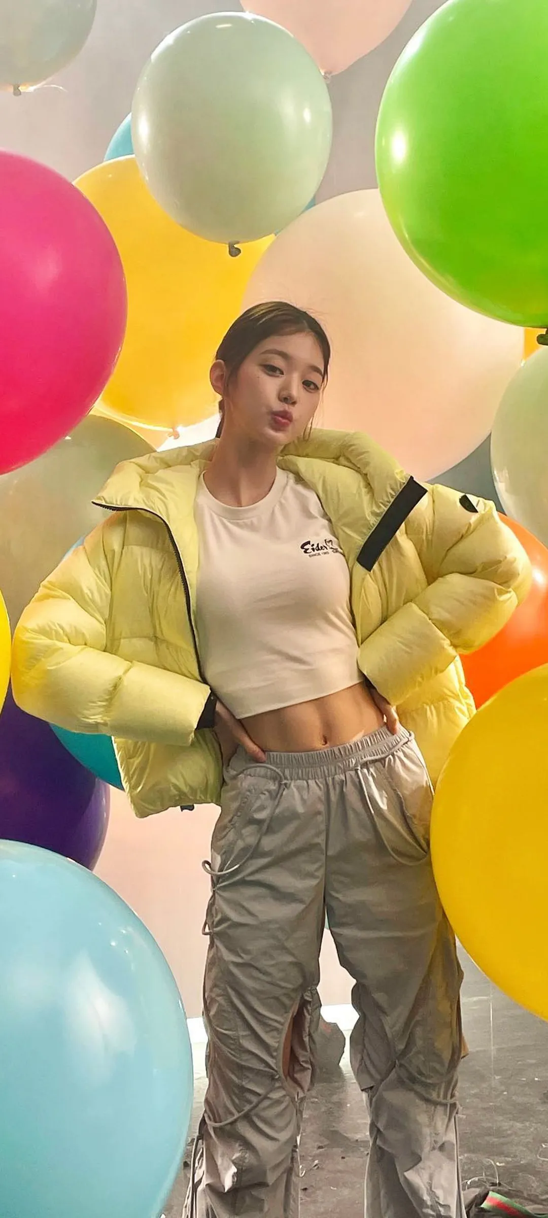 วอลเปเปอร์ หน้าจอล็อก มือถือ จาง วอนยอง 4K HD ดาวน์โหลด — IZ*ONE, IVE