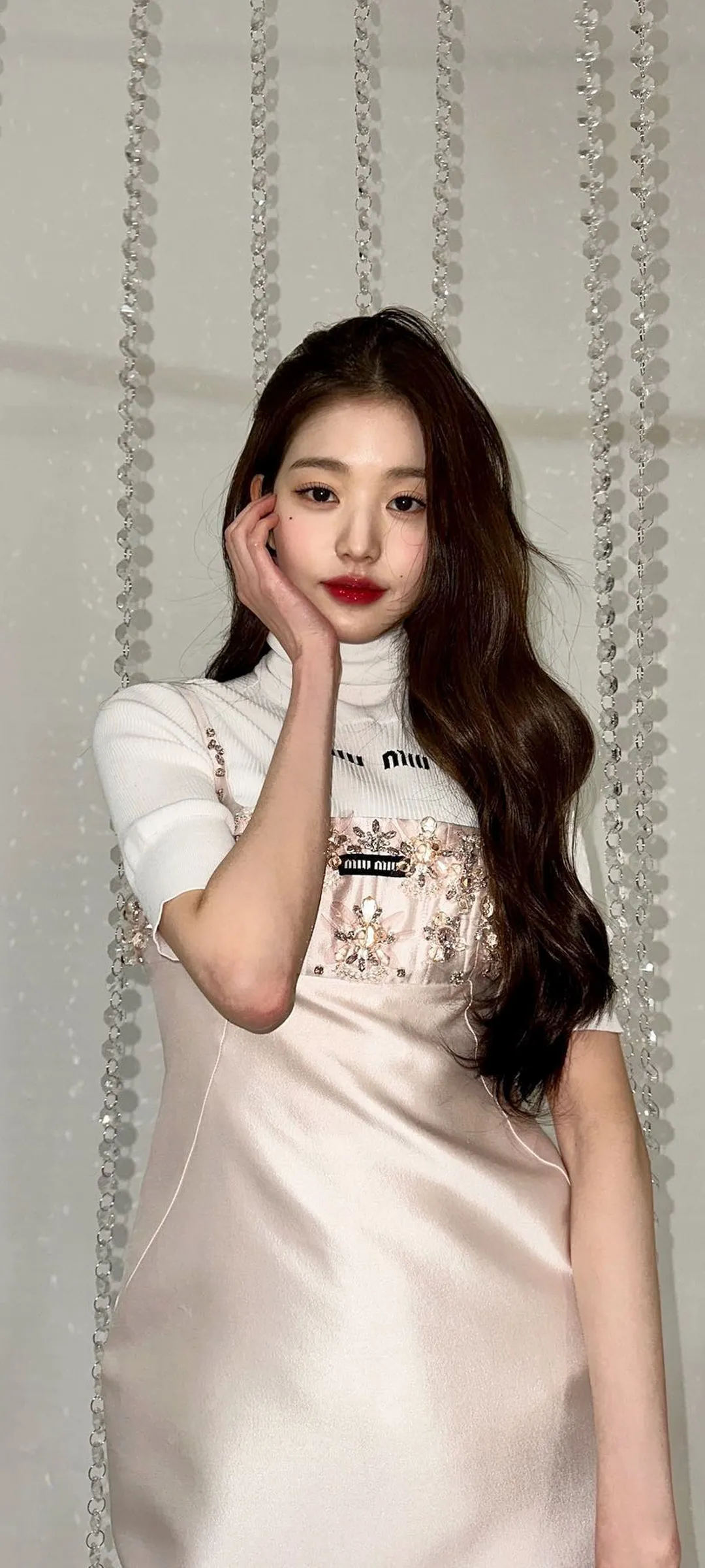 วอลเปเปอร์ หน้าจอล็อก มือถือ จาง วอนยอง 4K HD ดาวน์โหลด — IZ*ONE, IVE