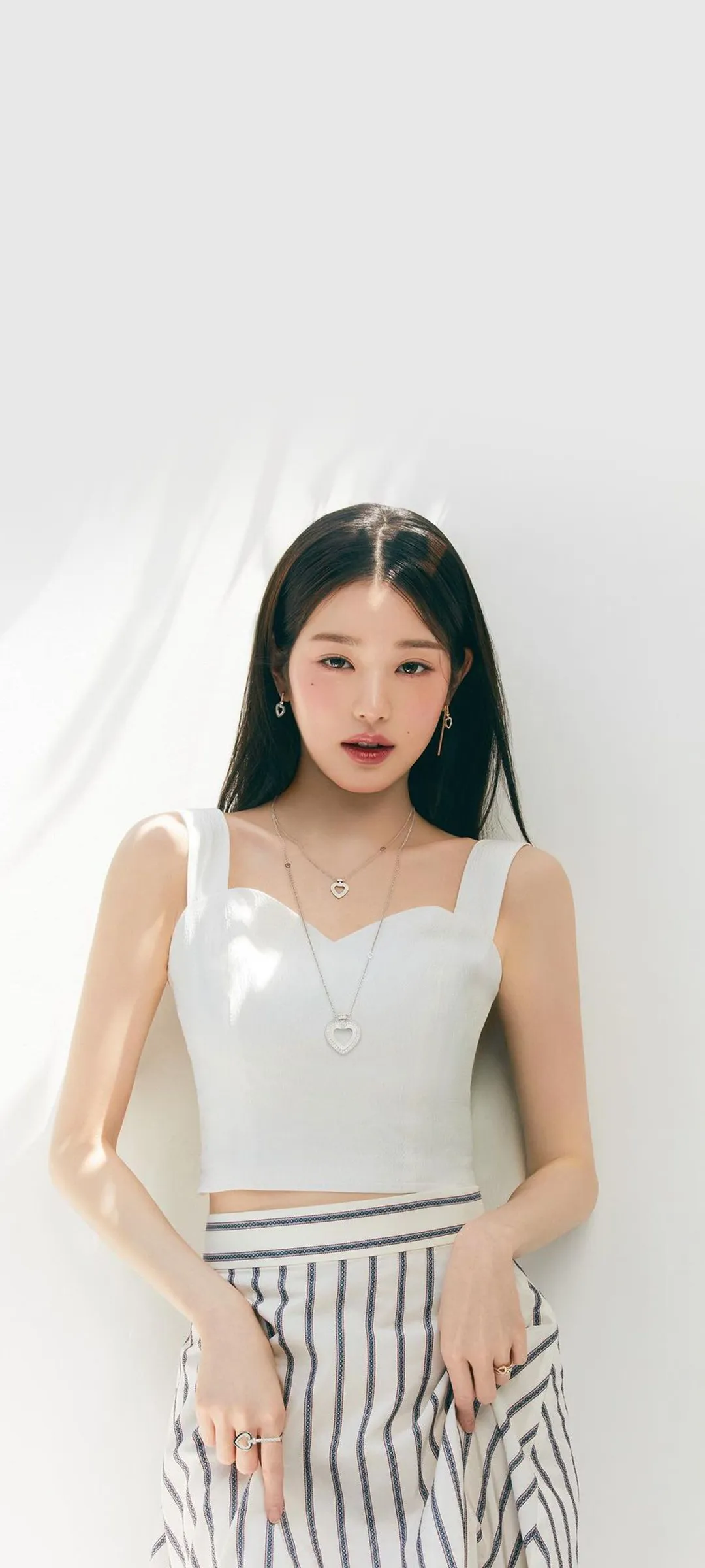 장원영 잠금화면 폰 배경화면 4K HD 다운로드 — 아이즈원, 아이브