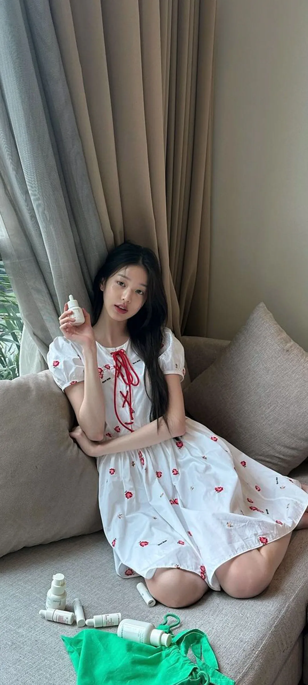 Jang Won-young kilit ekranı telefon duvar kağıdı 4K HD i̇ndir — IZ*ONE, IVE