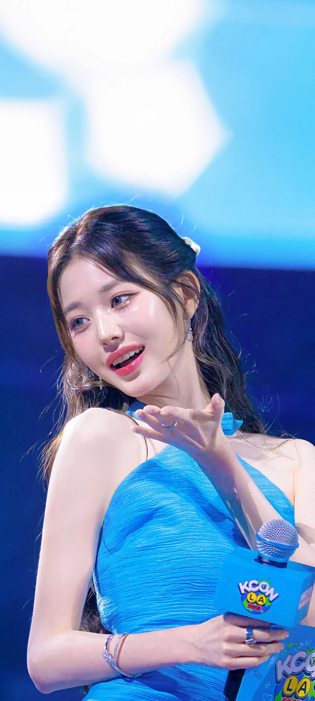 장원영 잠금화면 폰 배경화면 4K HD 다운로드 — 아이즈원, 아이브