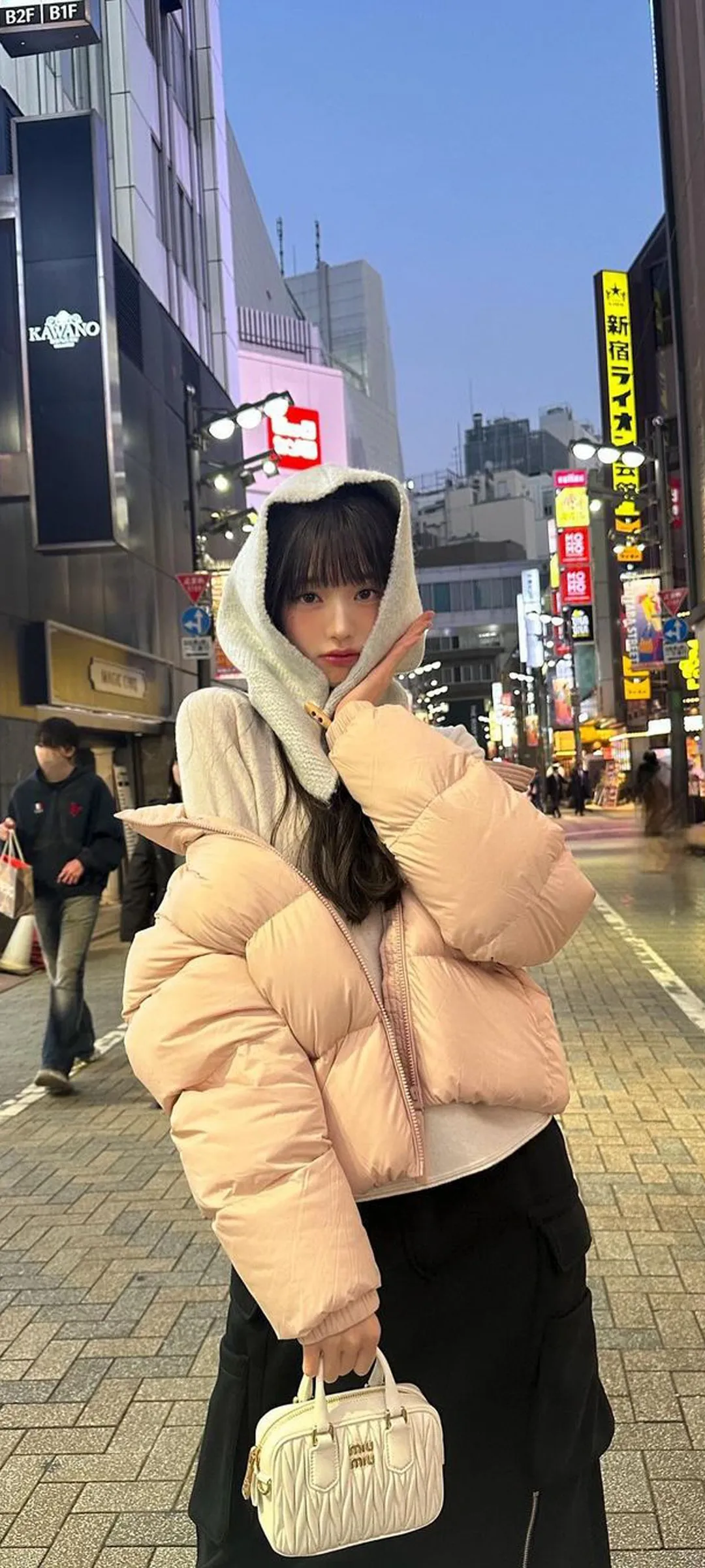 วอลเปเปอร์ หน้าจอล็อก มือถือ จาง วอนยอง 4K HD ดาวน์โหลด — IZ*ONE, IVE