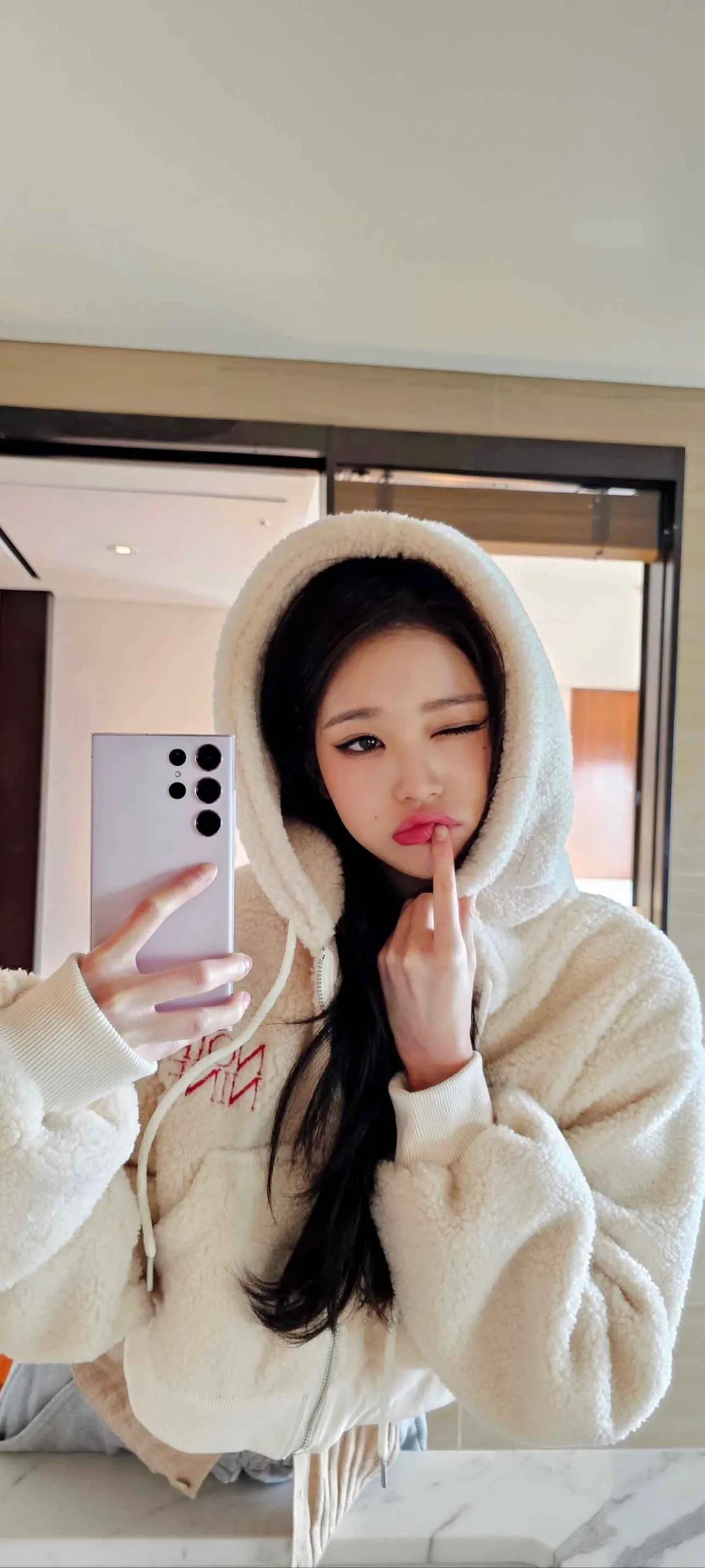 Fondo de pantalla de bloqueo móvil de Jang Won-young 4K HD descargar — IZ*ONE, IVE