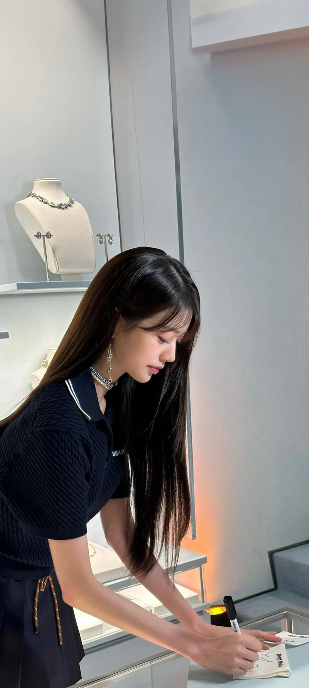 Jang Won-young kilit ekranı telefon duvar kağıdı 4K HD i̇ndir — IZ*ONE, IVE