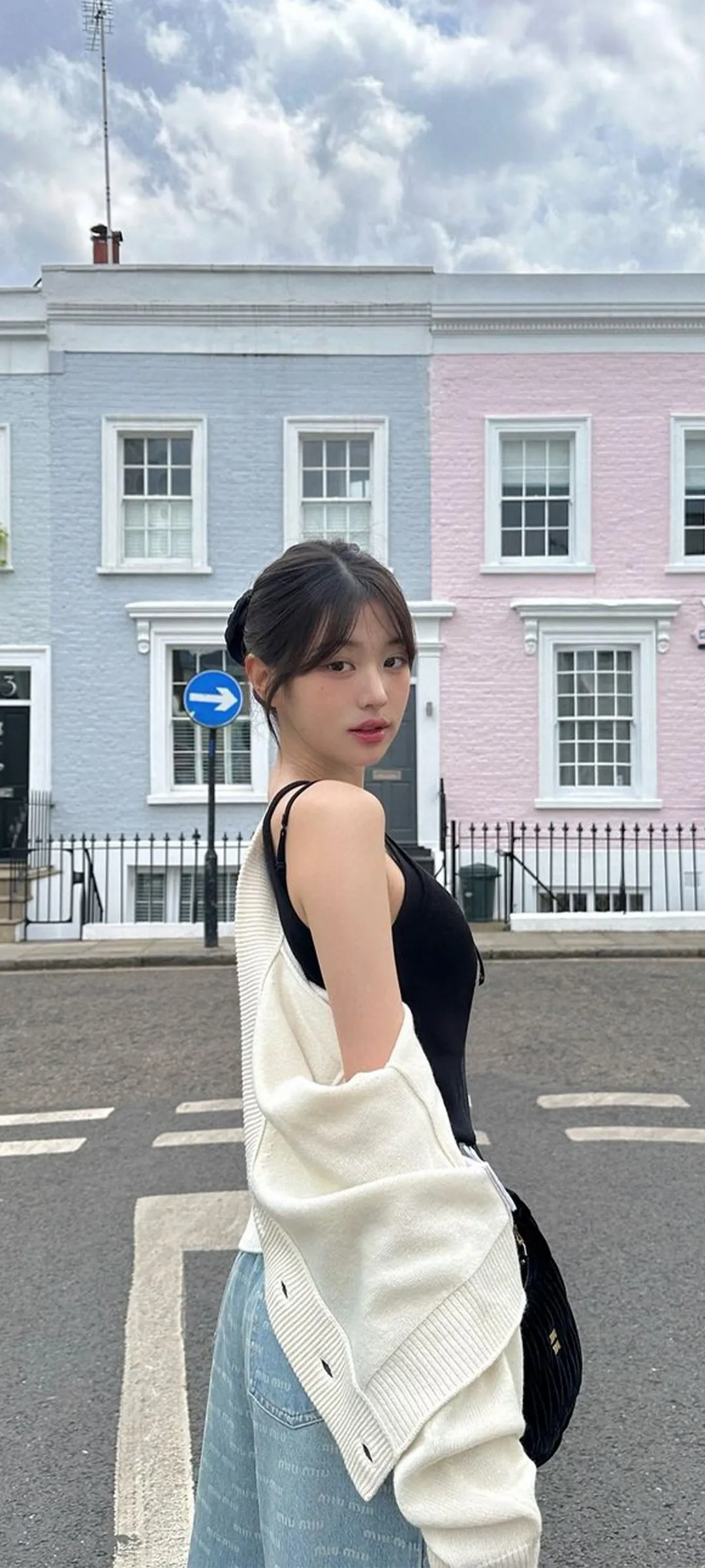장원영 잠금화면 폰 배경화면 4K HD 다운로드 — 아이즈원, 아이브