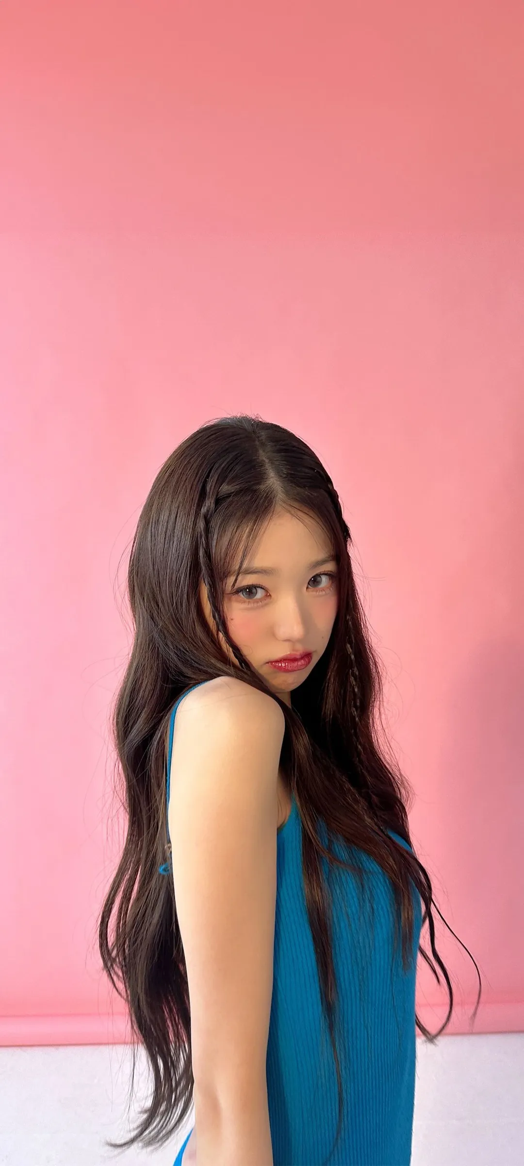 장원영 잠금화면 폰 배경화면 4K HD 다운로드 — 아이즈원, 아이브