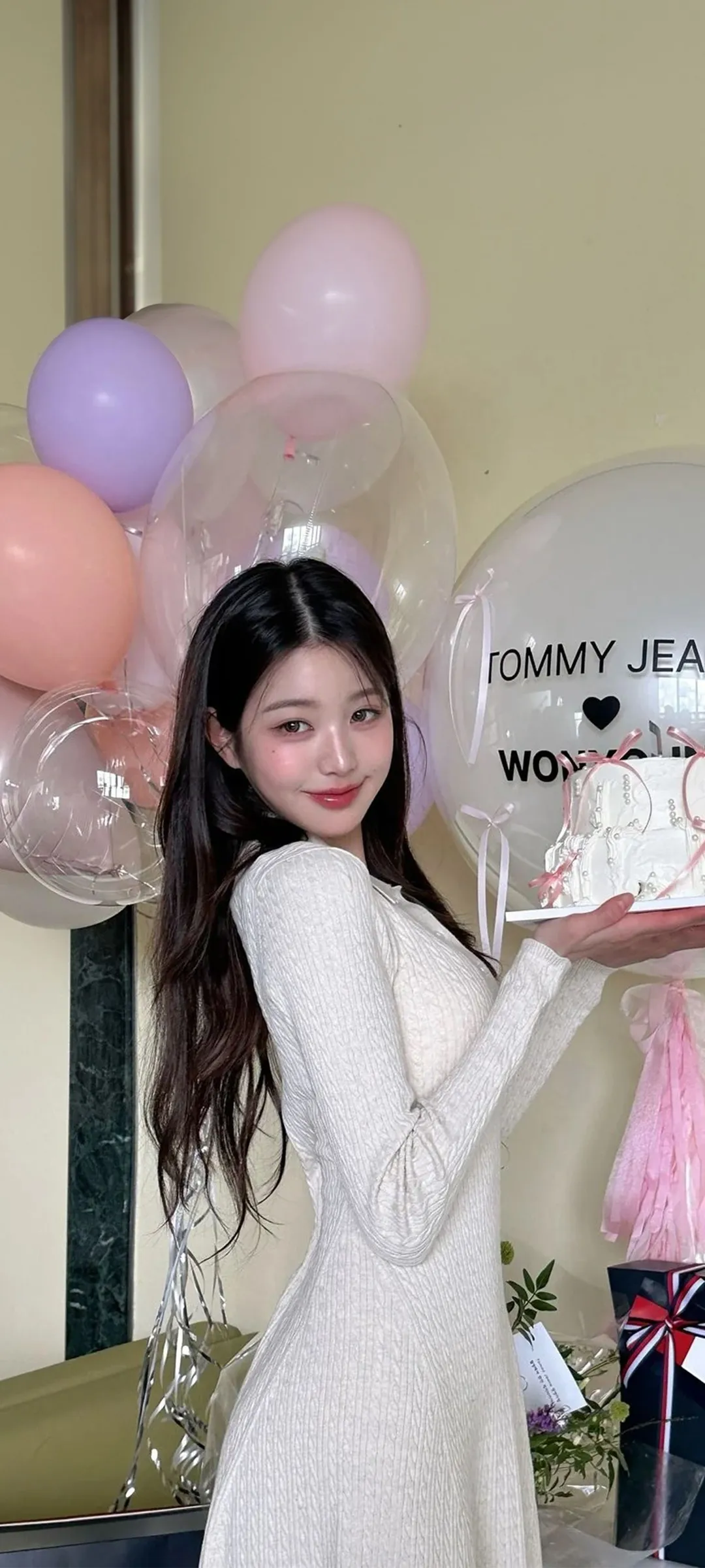 วอลเปเปอร์ หน้าจอล็อก มือถือ จาง วอนยอง 4K HD ดาวน์โหลด — IZ*ONE, IVE