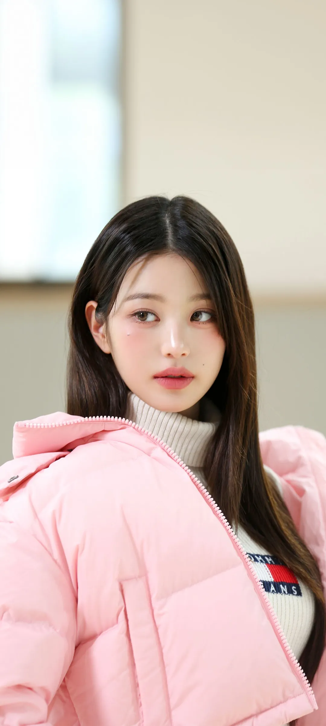 Fondo de pantalla de bloqueo móvil de Jang Won-young 4K HD descargar — IZ*ONE, IVE