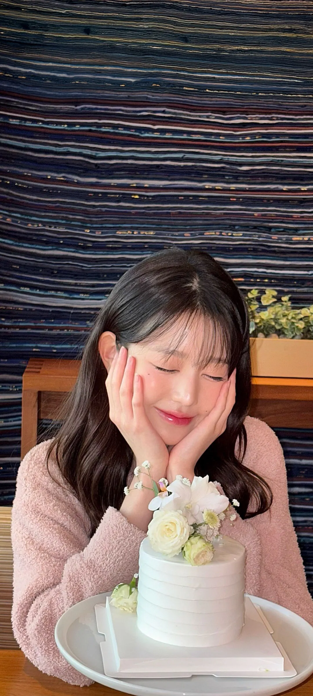 장원영 잠금화면 폰 배경화면 4K HD 다운로드 — 아이즈원, 아이브