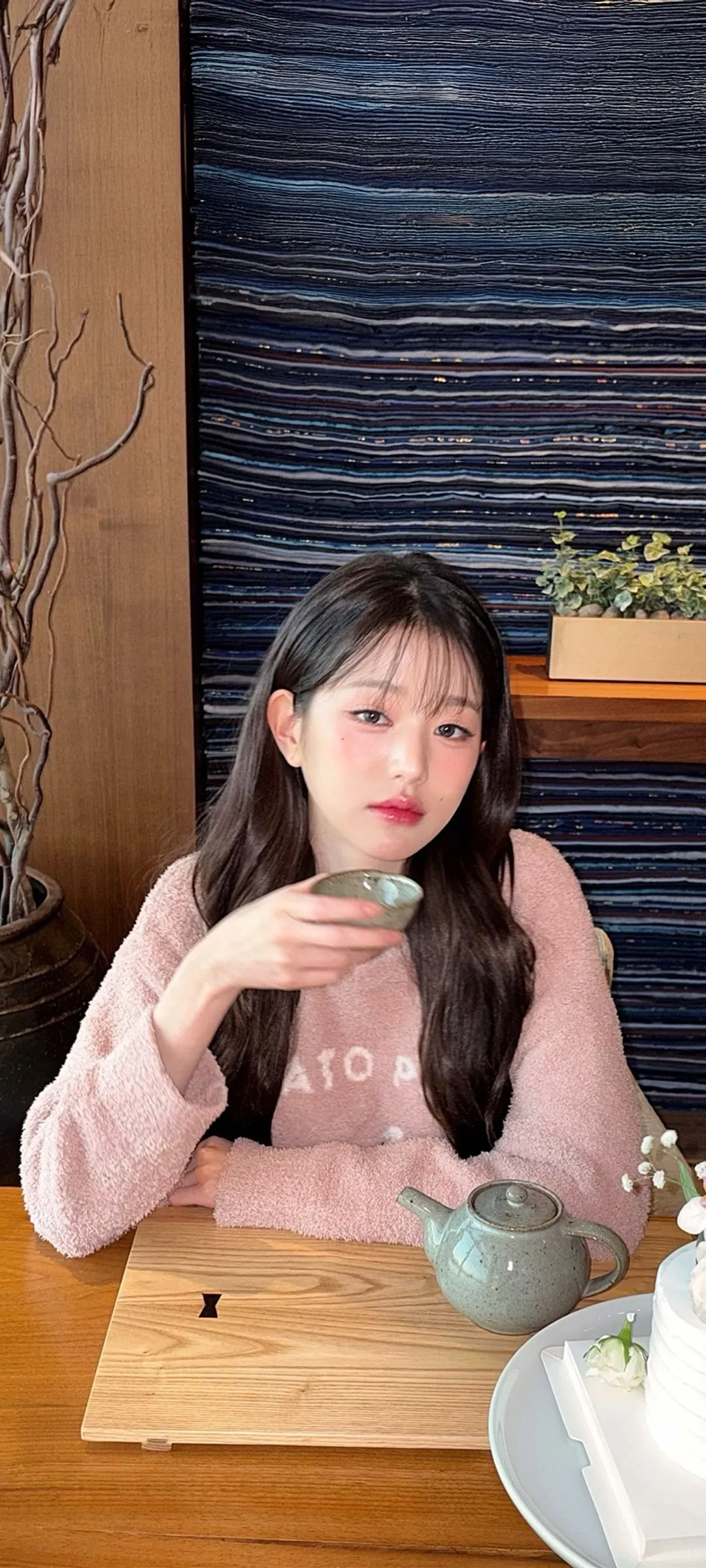 Jang Won-young kilit ekranı telefon duvar kağıdı 4K HD i̇ndir — IZ*ONE, IVE
