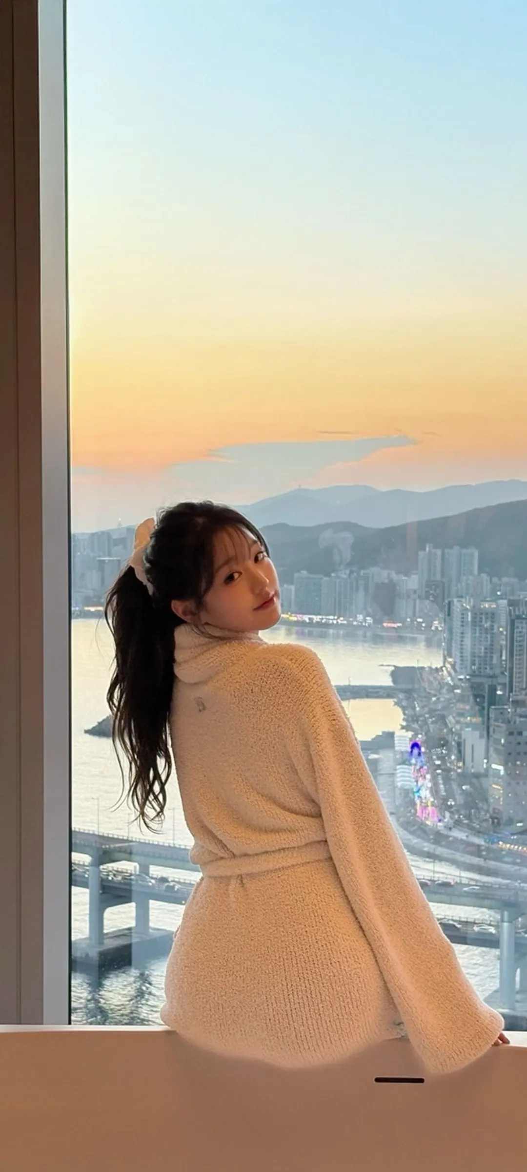 วอลเปเปอร์ หน้าจอล็อก มือถือ จาง วอนยอง 4K HD ดาวน์โหลด — IZ*ONE, IVE