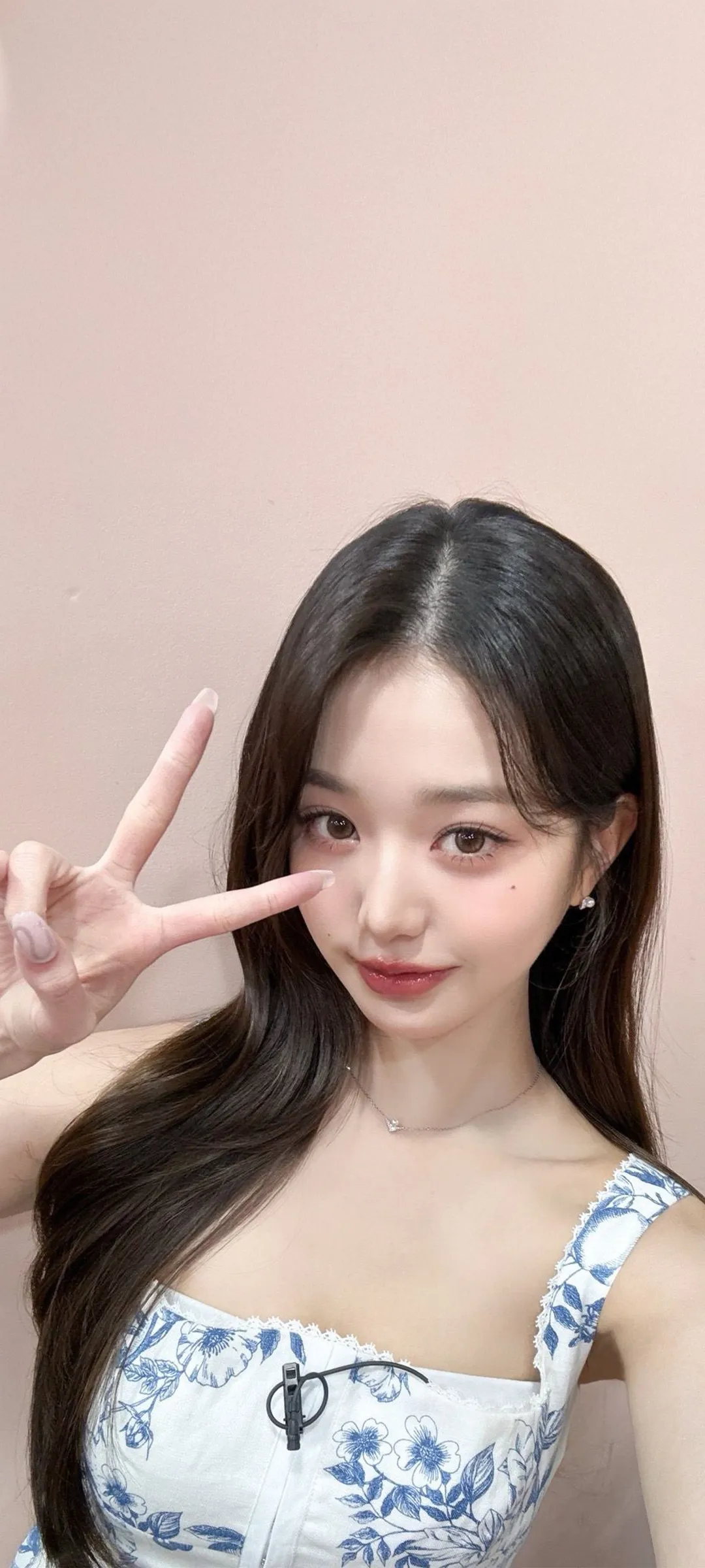 วอลเปเปอร์ หน้าจอล็อก มือถือ จาง วอนยอง 4K HD ดาวน์โหลด — IZ*ONE, IVE