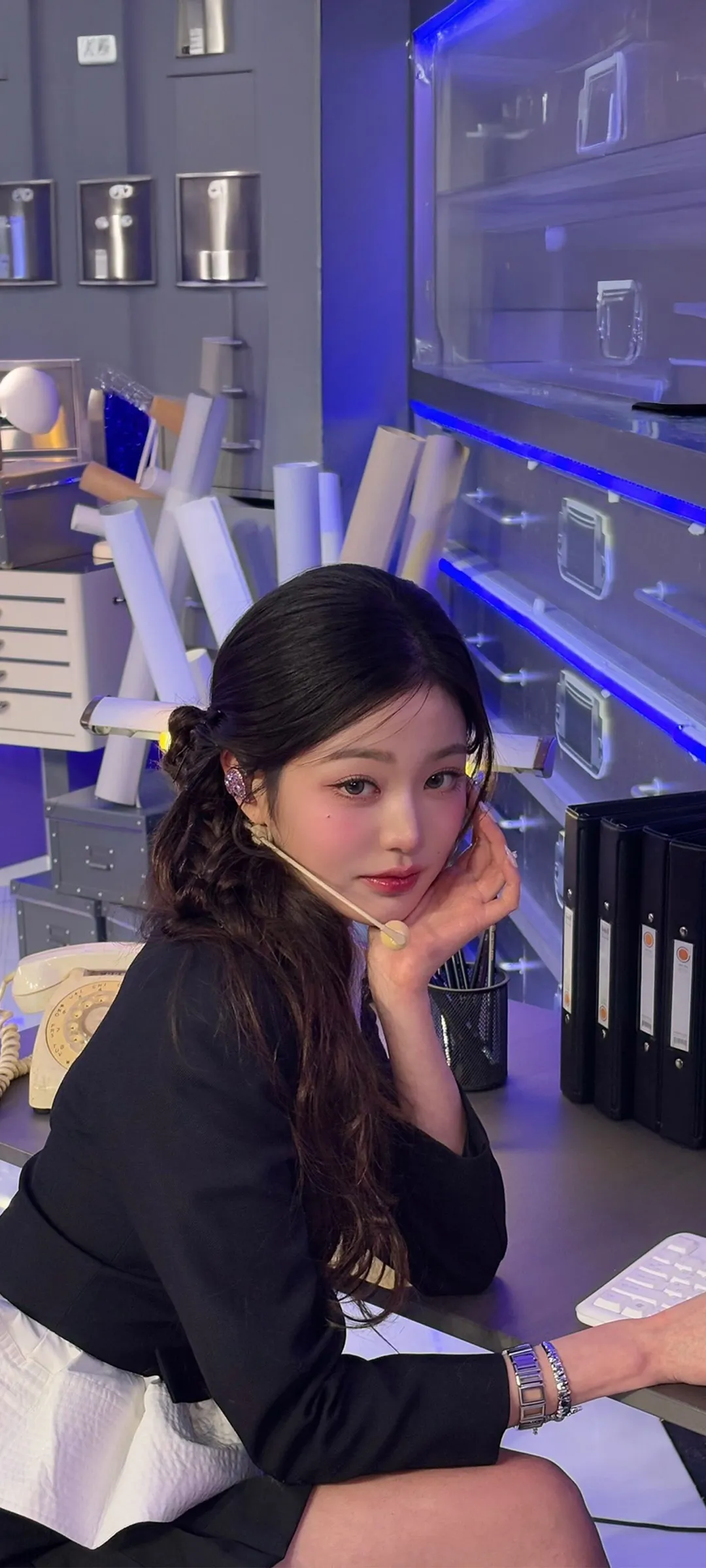 วอลเปเปอร์ หน้าจอล็อก มือถือ จาง วอนยอง 4K HD ดาวน์โหลด — IZ*ONE, IVE