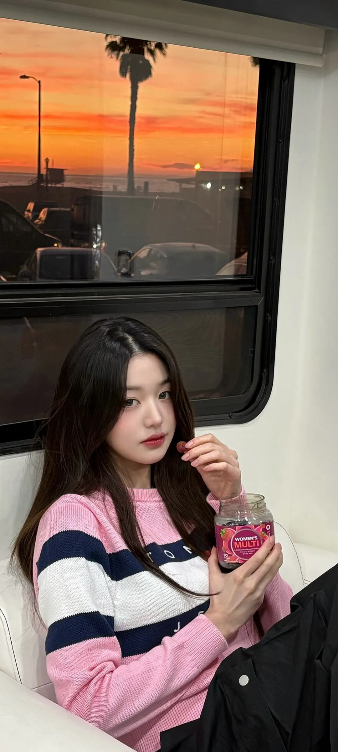 วอลเปเปอร์ หน้าจอล็อก มือถือ จาง วอนยอง 4K HD ดาวน์โหลด — IZ*ONE, IVE