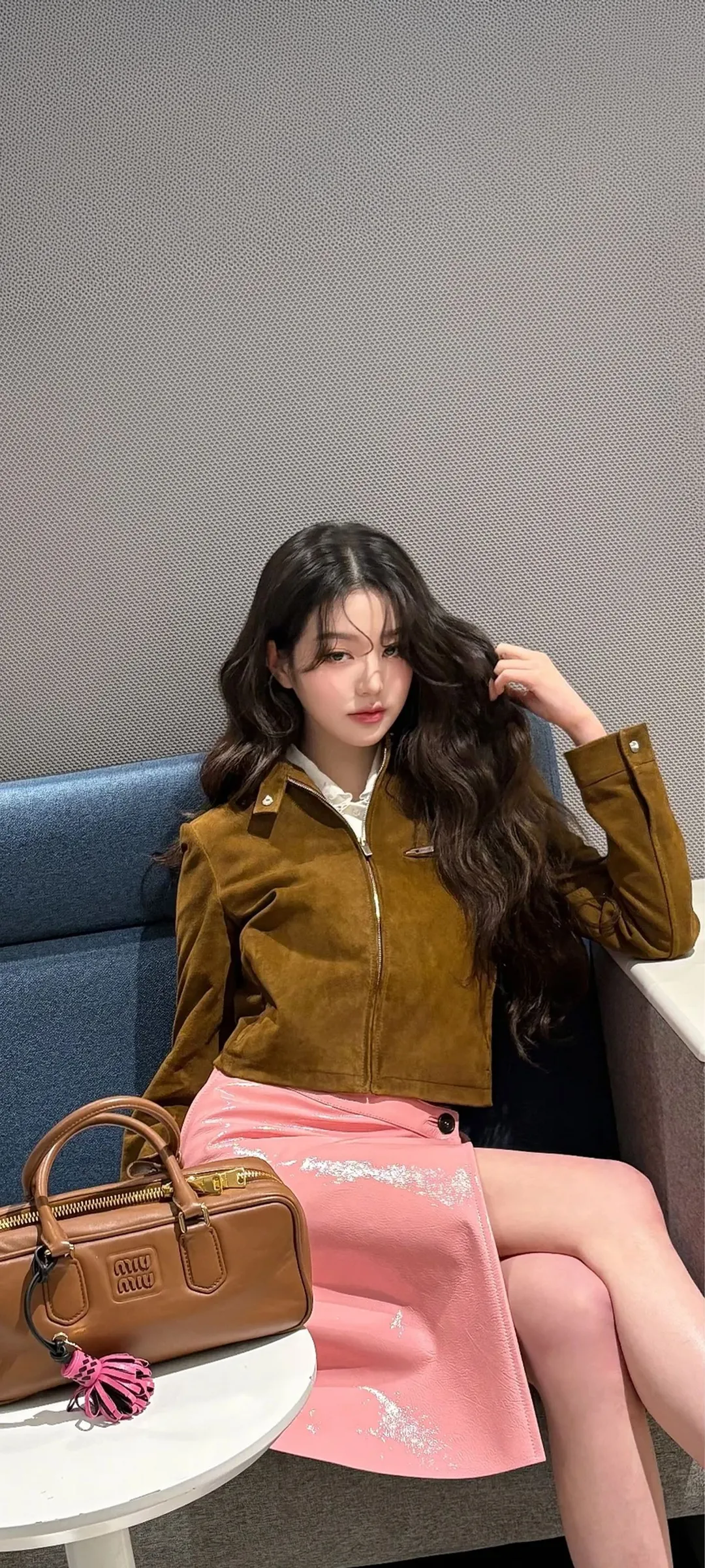 장원영 잠금화면 폰 배경화면 4K HD 다운로드 — 아이즈원, 아이브