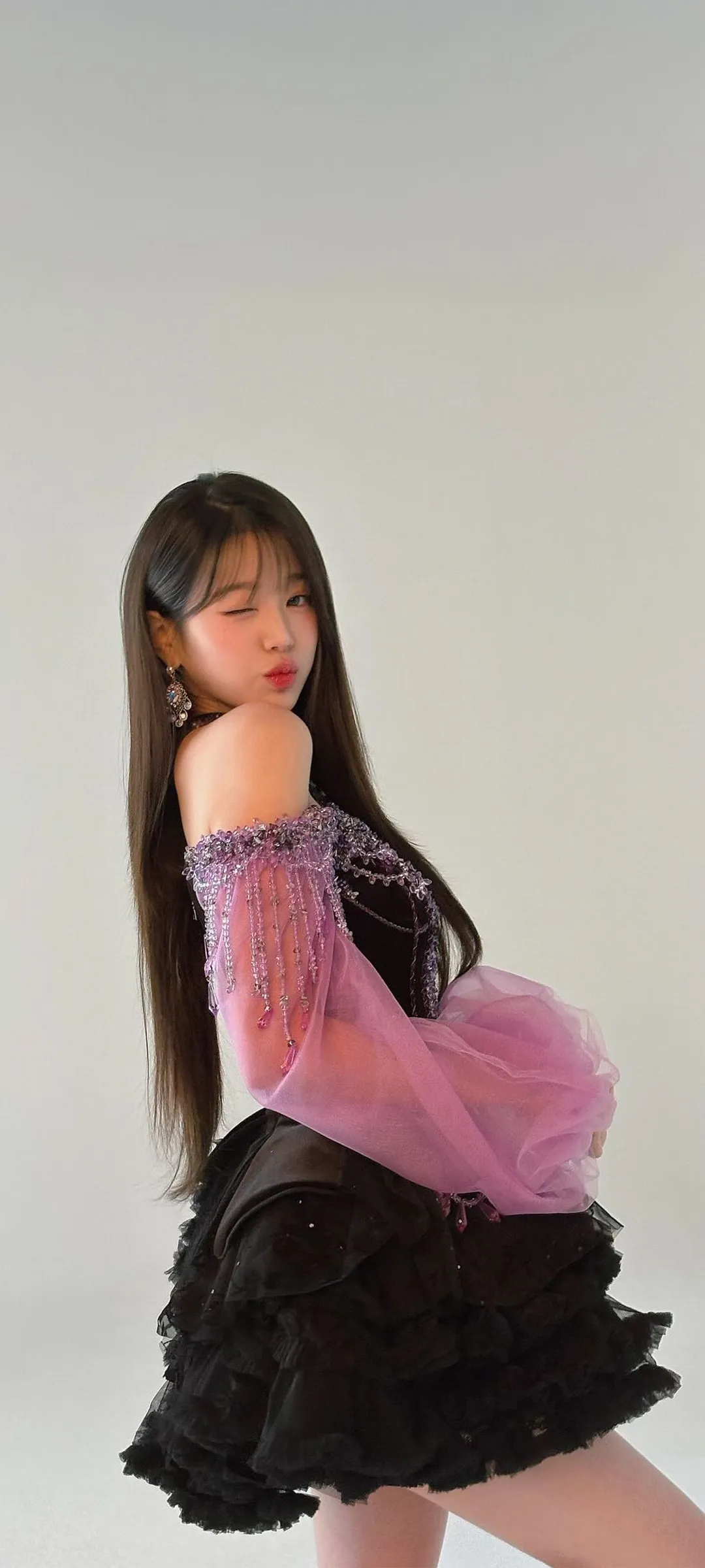 장원영 잠금화면 폰 배경화면 4K HD 다운로드 — 아이즈원, 아이브