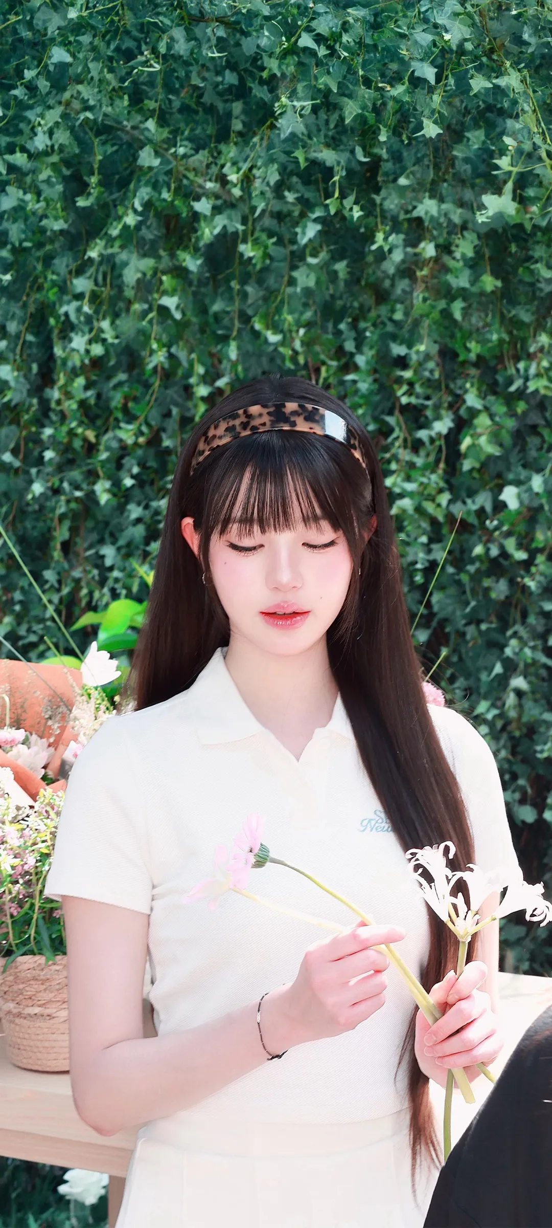 장원영 잠금화면 폰 배경화면 4K HD 다운로드 — 아이즈원, 아이브
