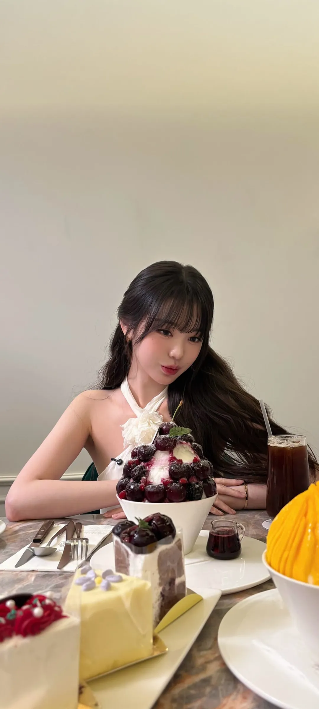 วอลเปเปอร์ หน้าจอล็อก มือถือ จาง วอนยอง 4K HD ดาวน์โหลด — IZ*ONE, IVE