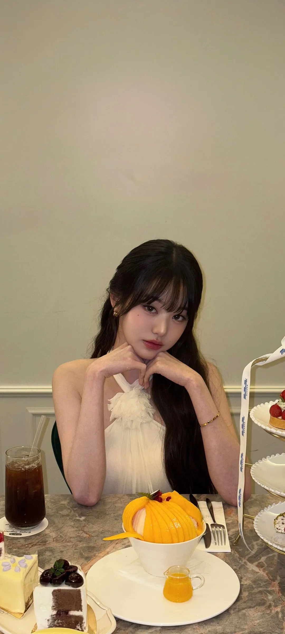 วอลเปเปอร์ หน้าจอล็อก มือถือ จาง วอนยอง 4K HD ดาวน์โหลด — IZ*ONE, IVE