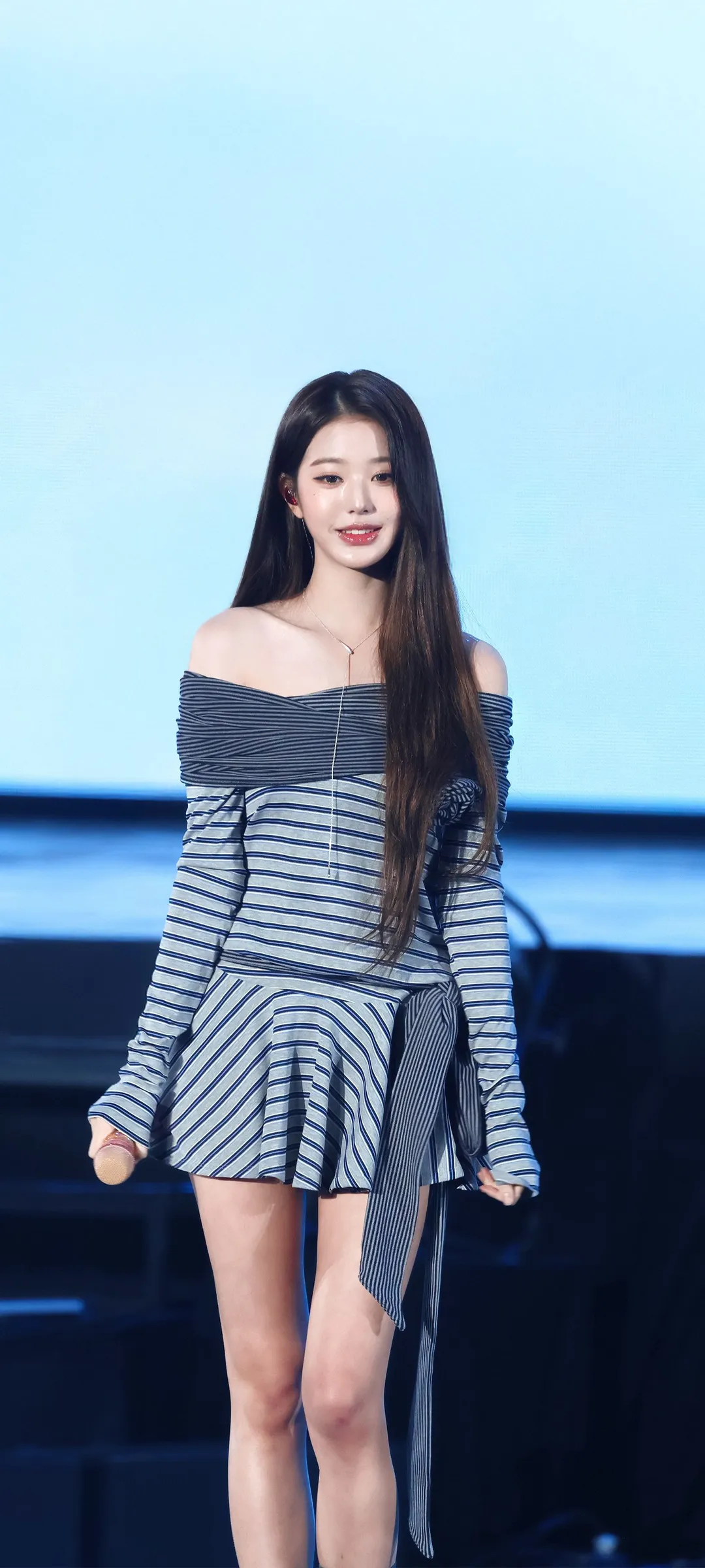 장원영 잠금화면 폰 배경화면 4K HD 다운로드 — 아이즈원, 아이브