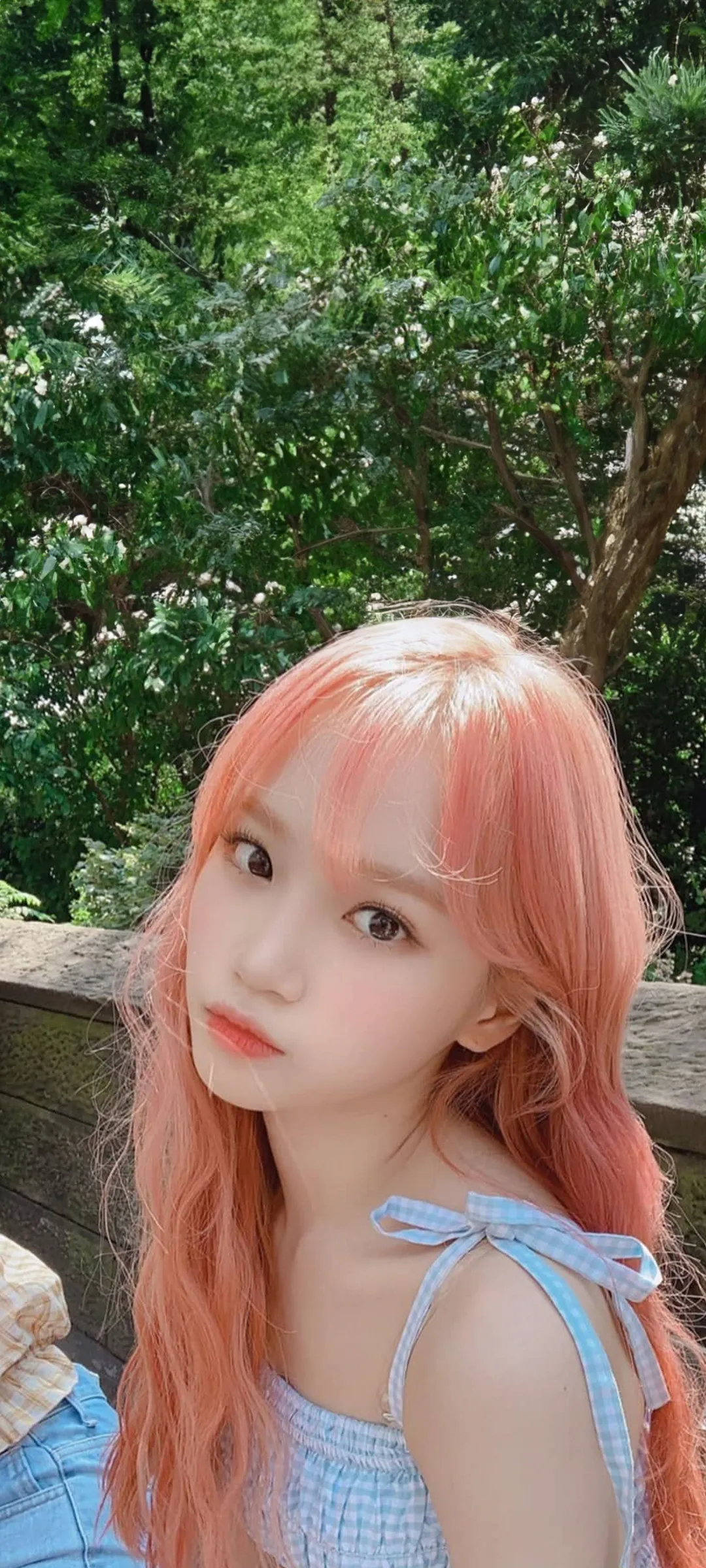 Wallpaper layar kunci hp Kim Chae-won 4K HD download — IZ*ONE, LE SSERAFIM