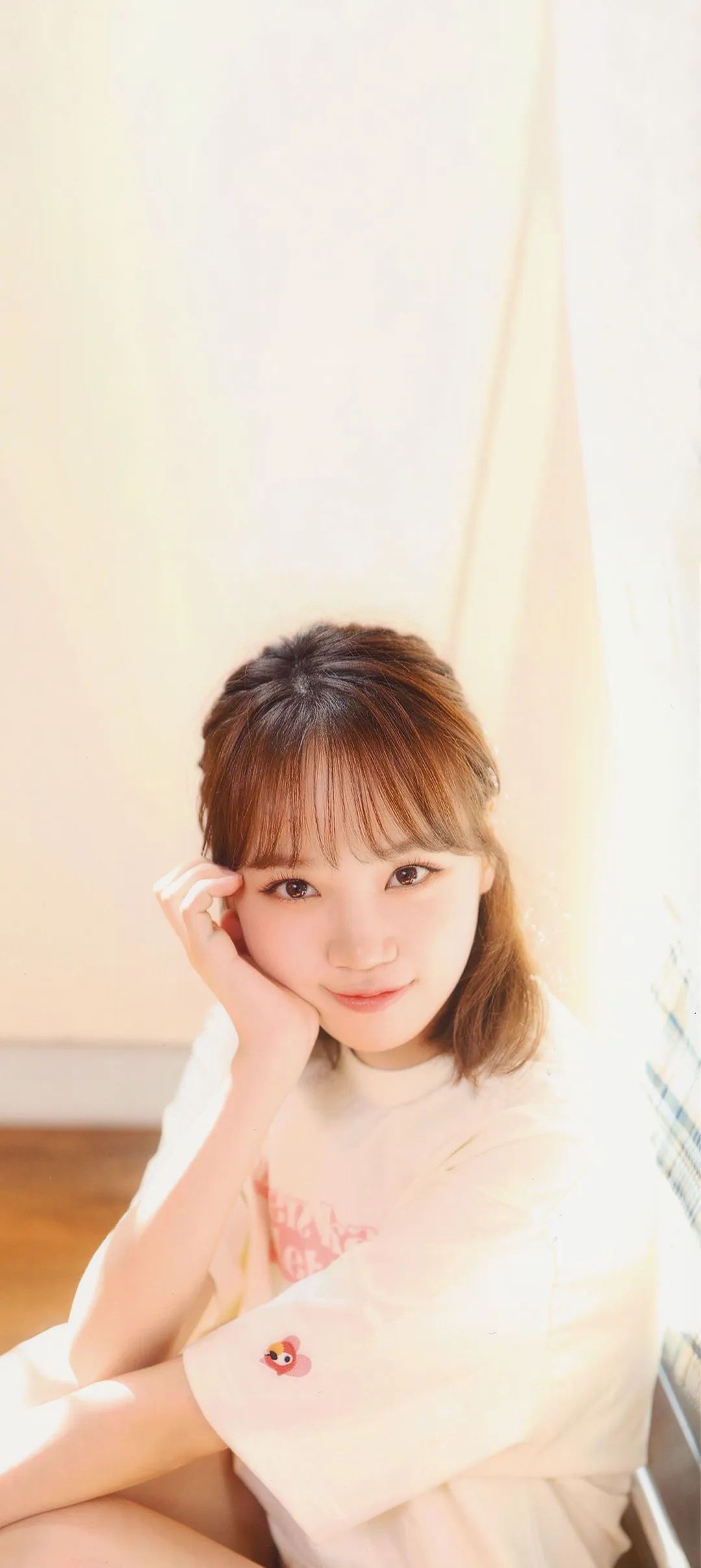 김채원 잠금화면 폰 배경화면 4K HD 다운로드 — 아이즈원, 르세라핌