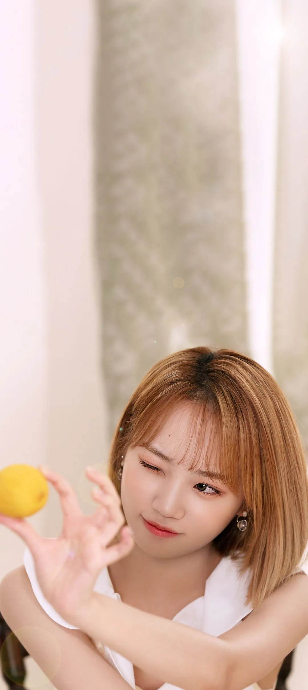 Kim Chae-won lock screen phone wallpaper 4K HD download — IZ*ONE, LE SSERAFIM
