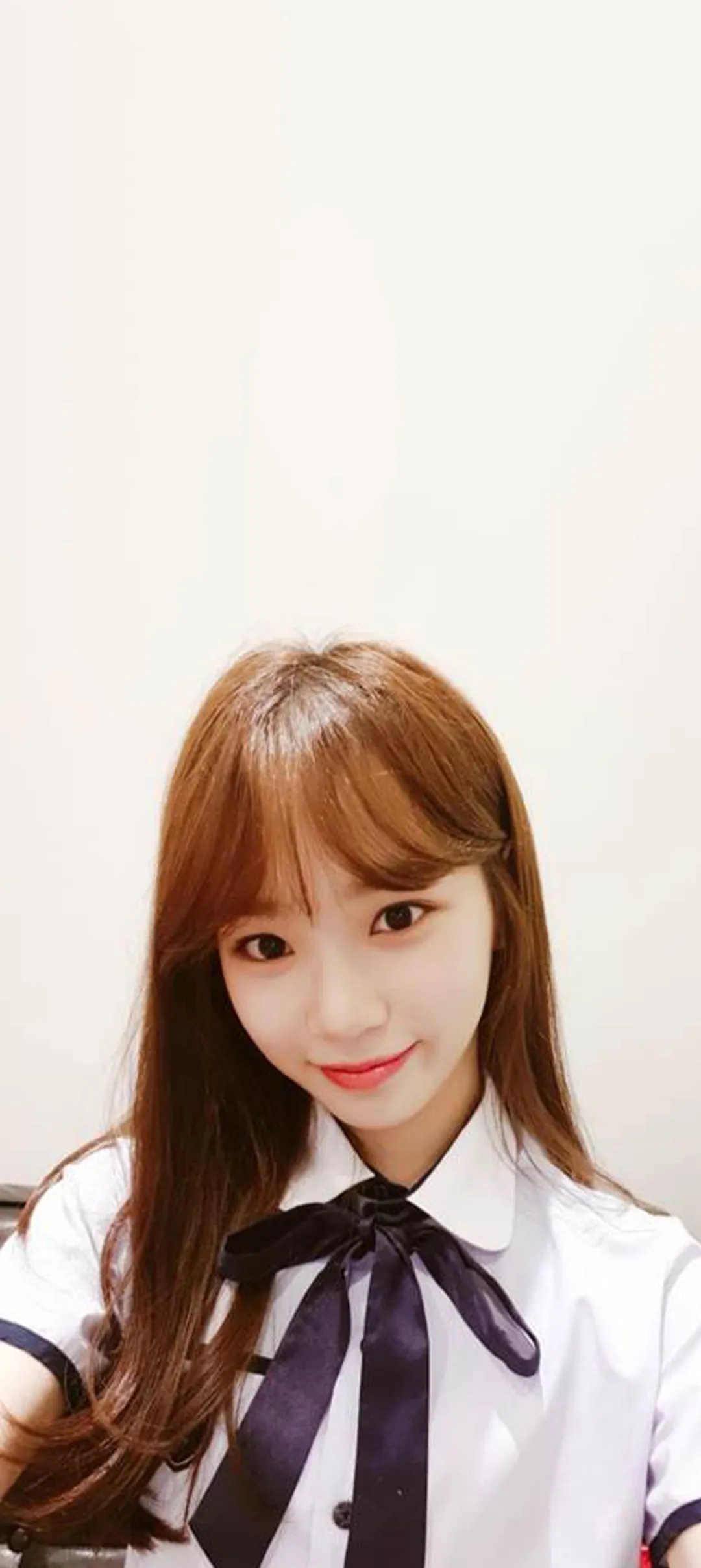 김채원 잠금화면 폰 배경화면 4K HD 다운로드 — 아이즈원, 르세라핌