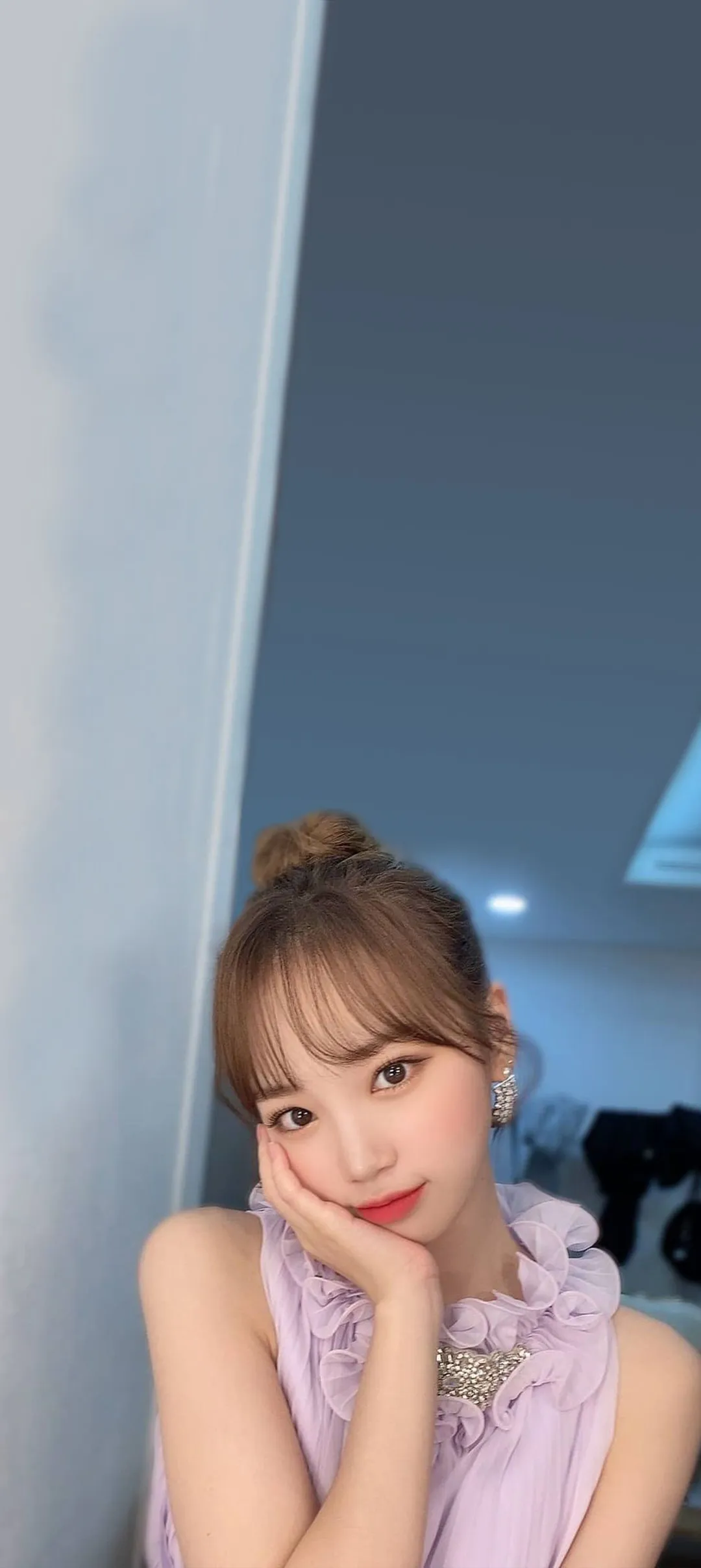 김채원 잠금화면 폰 배경화면 4K HD 다운로드 — 아이즈원, 르세라핌