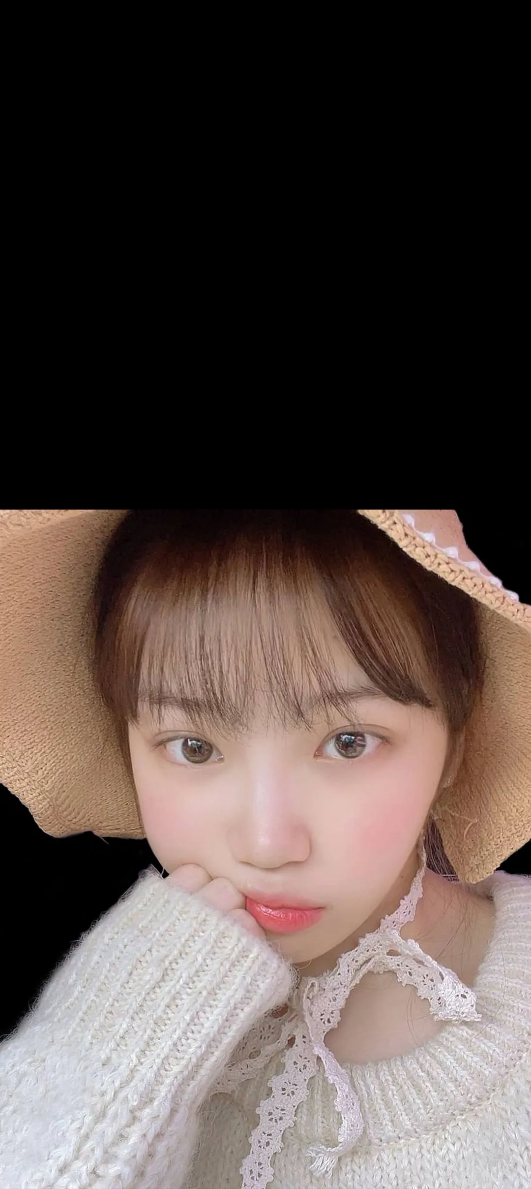 Kim Chae-won lock screen phone wallpaper 4K HD download — IZ*ONE, LE SSERAFIM