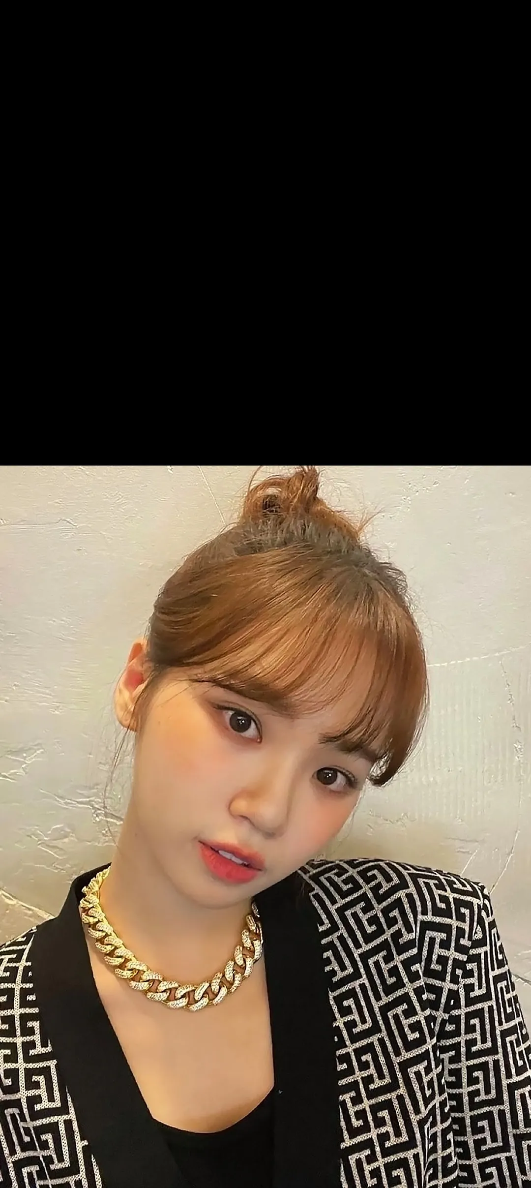 Wallpaper layar kunci hp Kim Chae-won 4K HD download — IZ*ONE, LE SSERAFIM