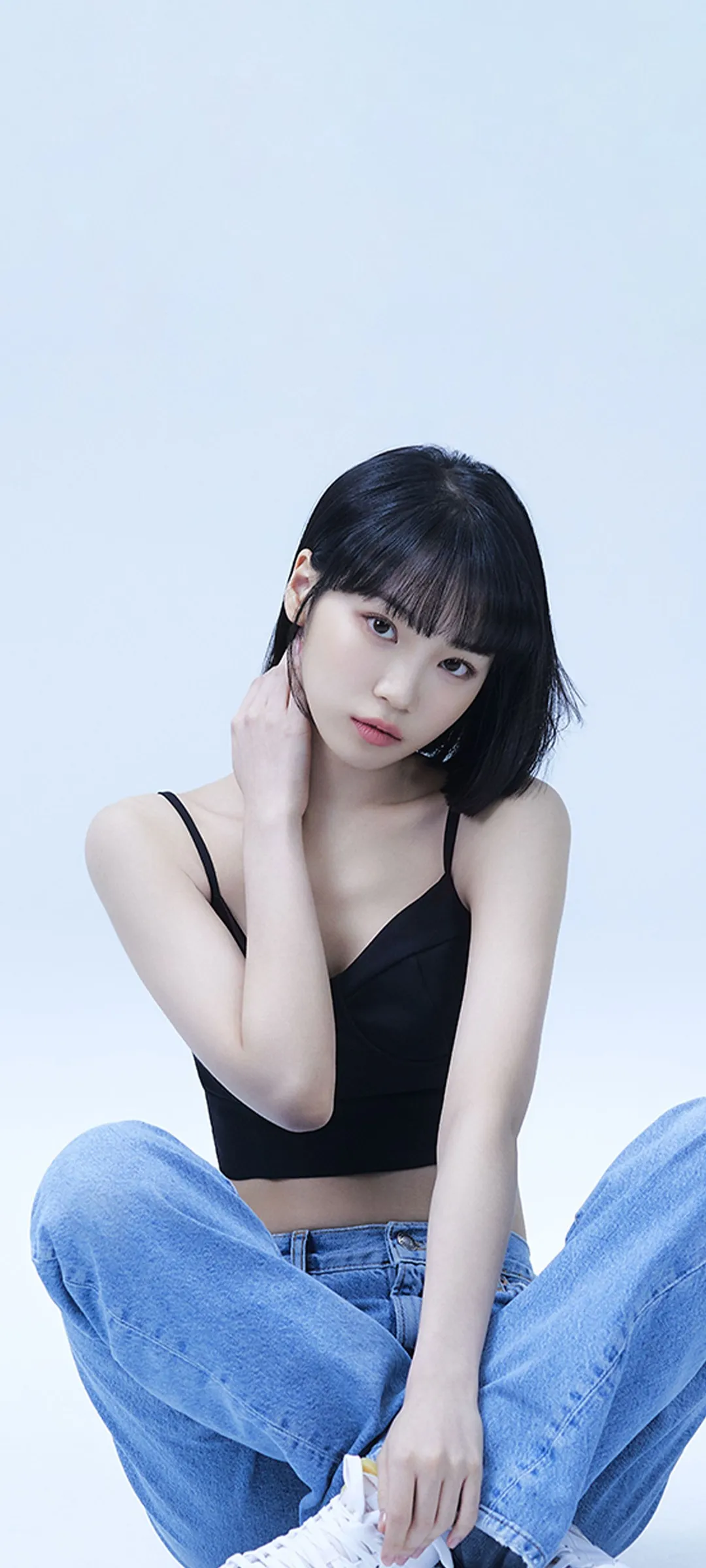 Kim Chae-won lock screen phone wallpaper 4K HD download — IZ*ONE, LE SSERAFIM