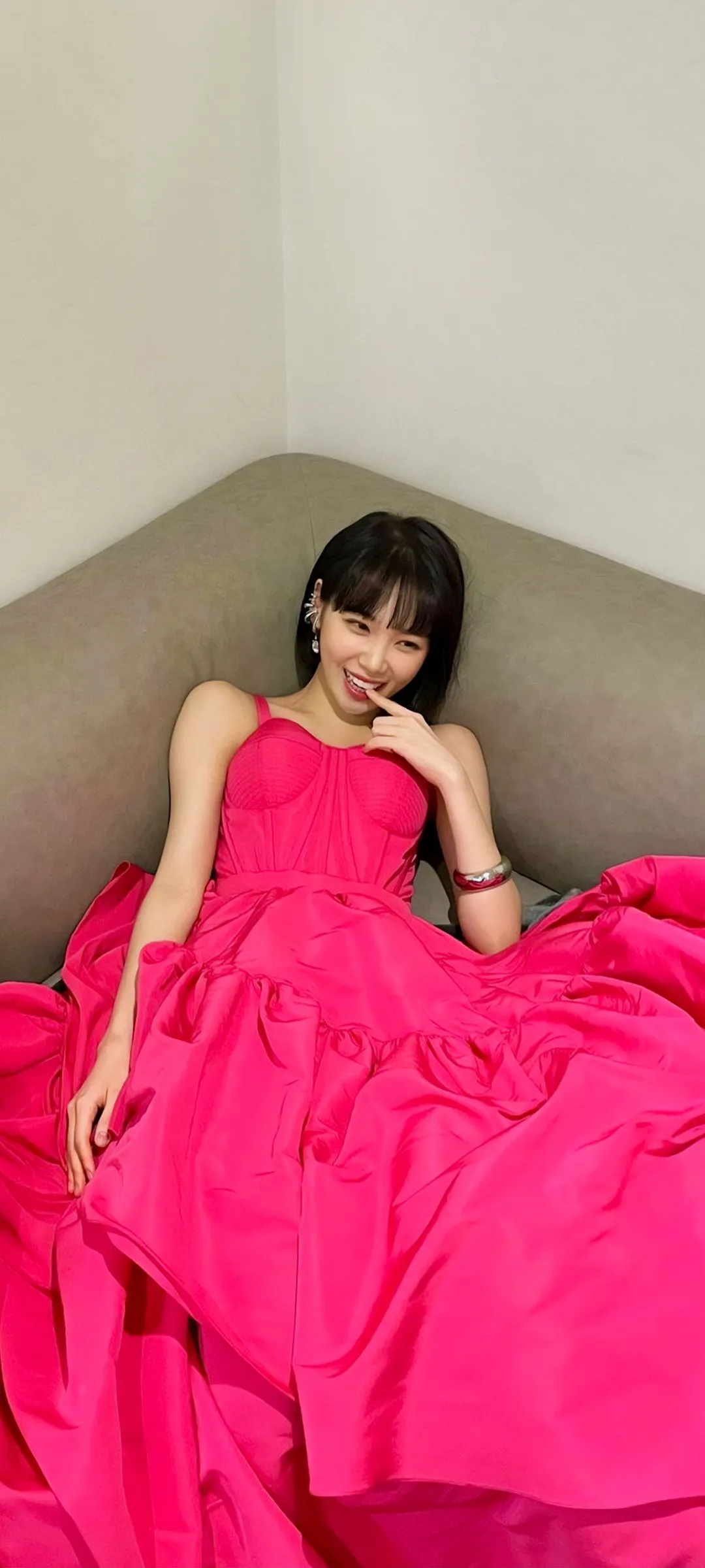 Wallpaper layar kunci hp Kim Chae-won 4K HD download — IZ*ONE, LE SSERAFIM