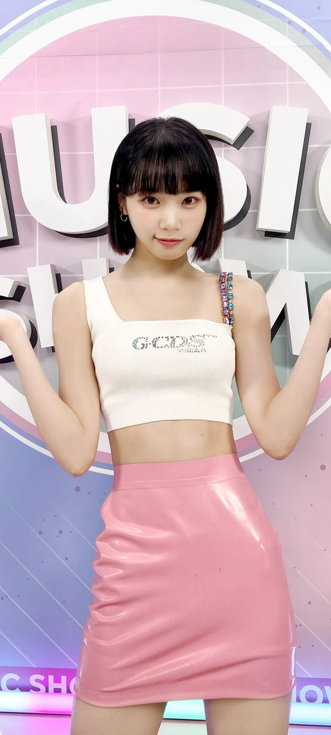 Wallpaper layar kunci hp Kim Chae-won 4K HD download — IZ*ONE, LE SSERAFIM
