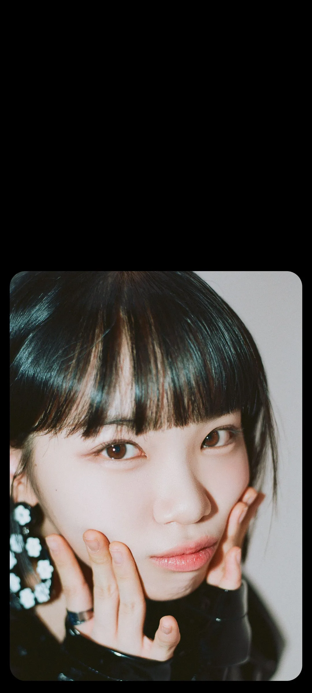 Kim Chae-won lock screen phone wallpaper 4K HD download — IZ*ONE, LE SSERAFIM