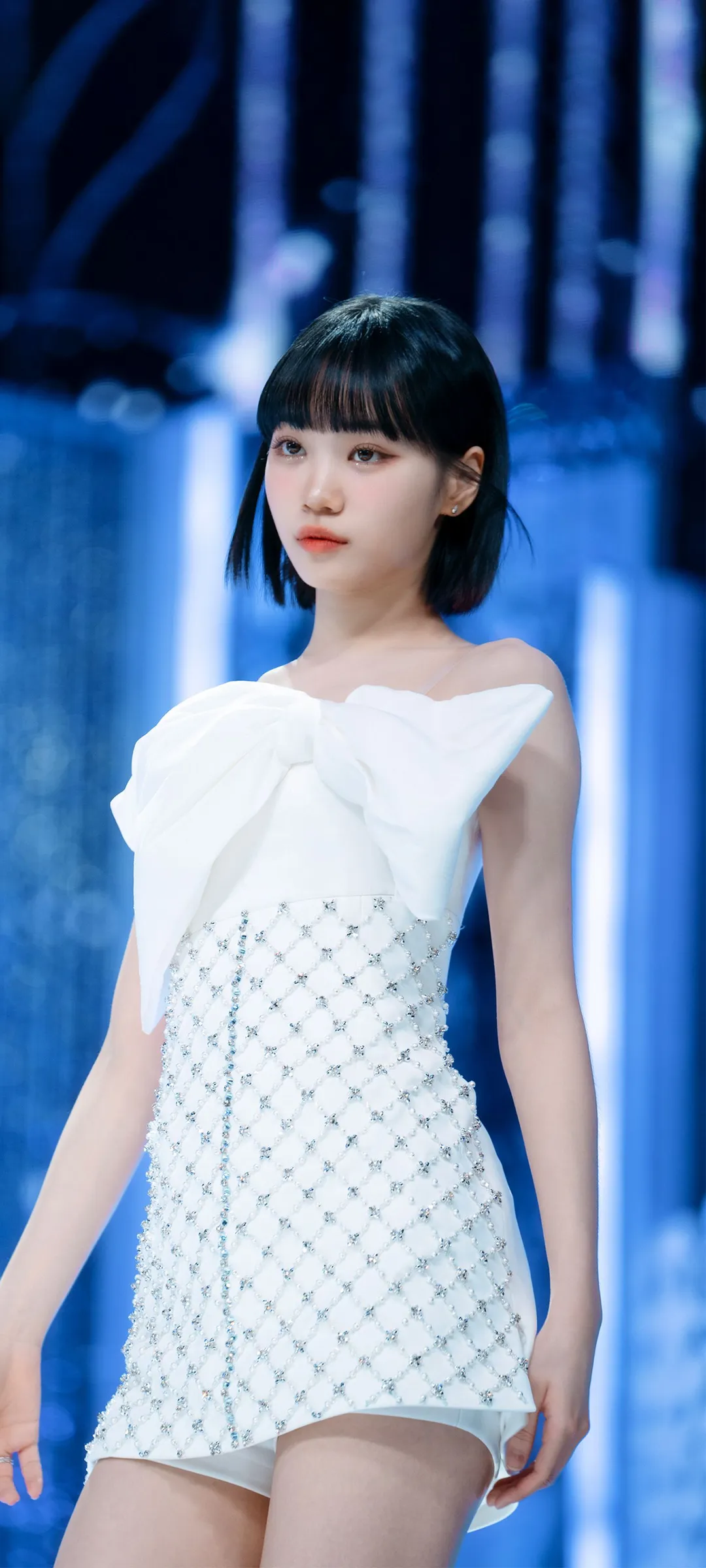 Wallpaper layar kunci hp Kim Chae-won 4K HD download — IZ*ONE, LE SSERAFIM