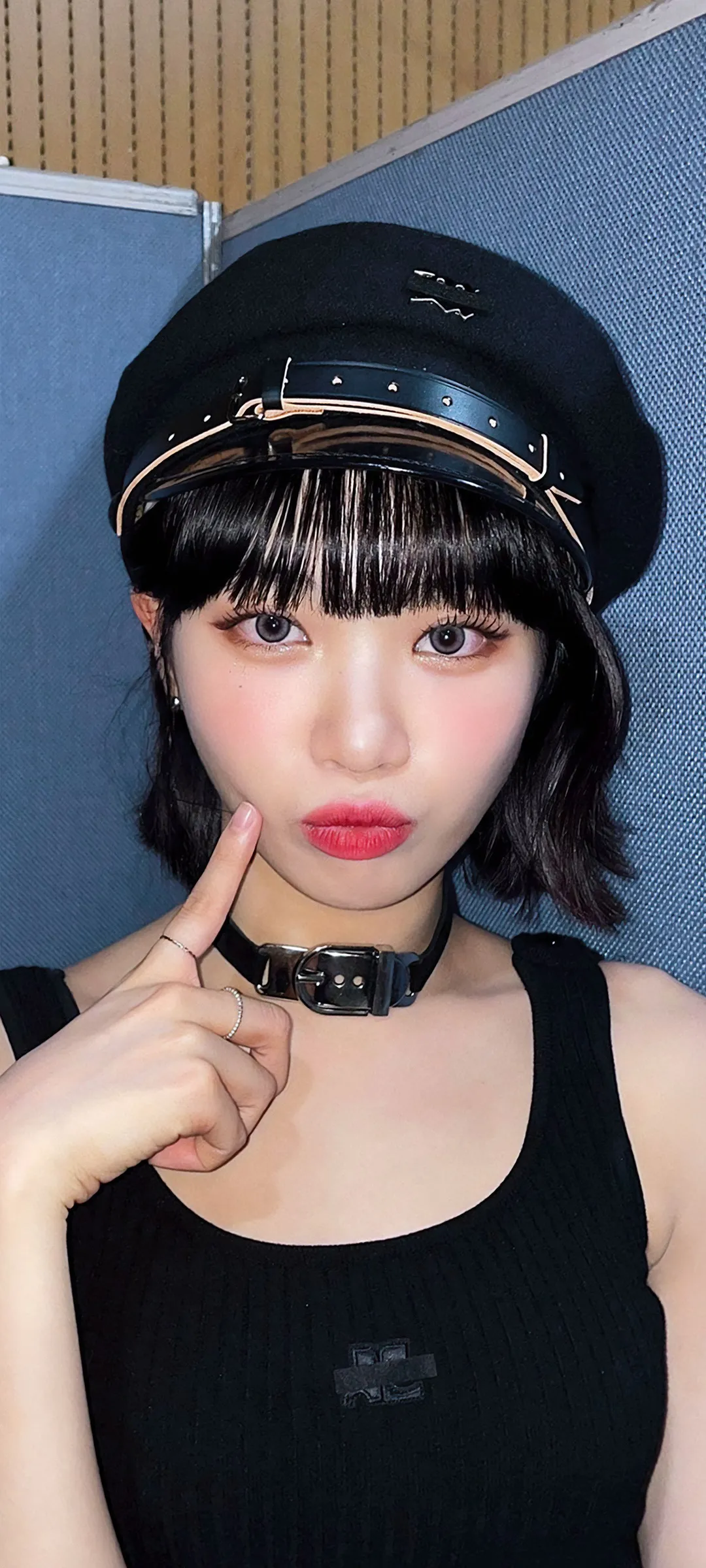 Kim Chae-won lock screen phone wallpaper 4K HD download — IZ*ONE, LE SSERAFIM