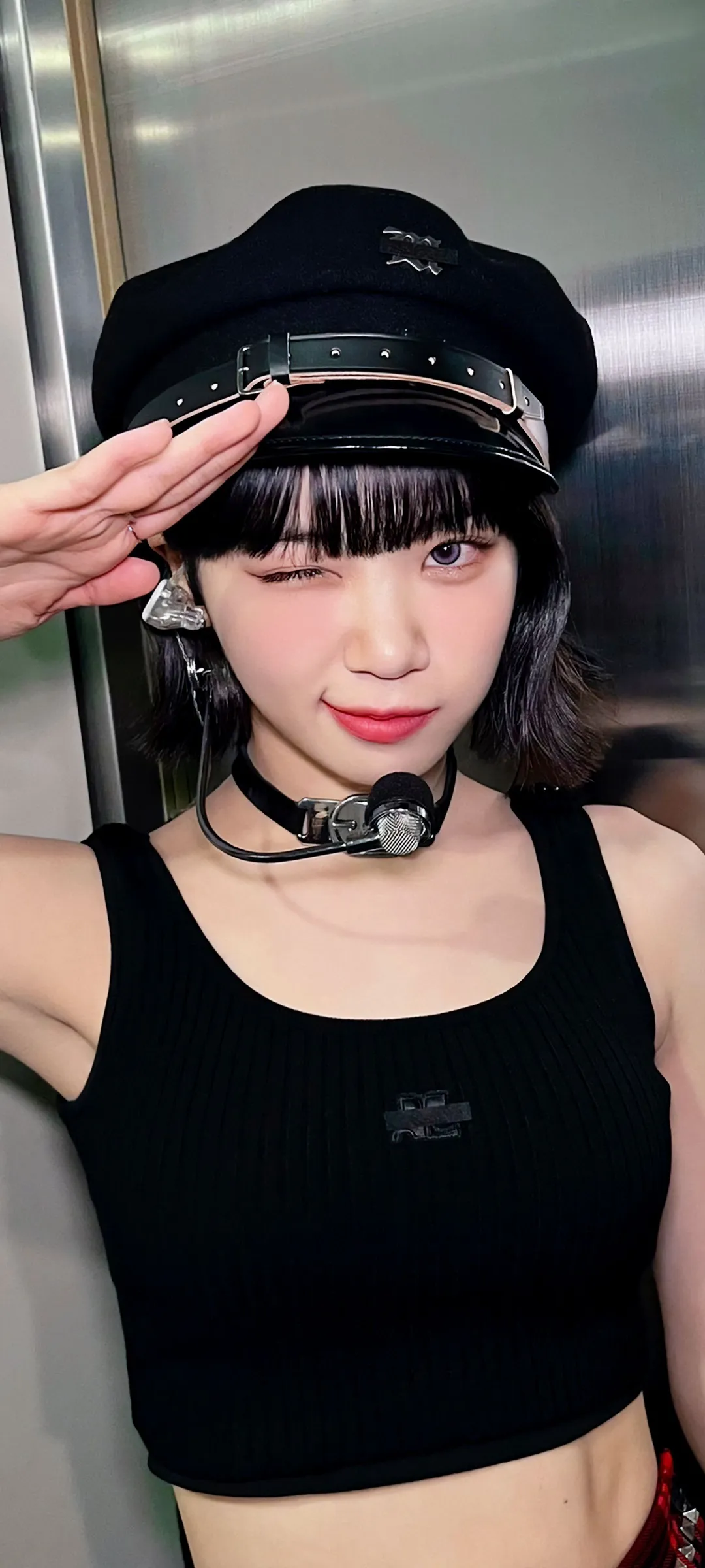 Kim Chae-won lock screen phone wallpaper 4K HD download — IZ*ONE, LE SSERAFIM