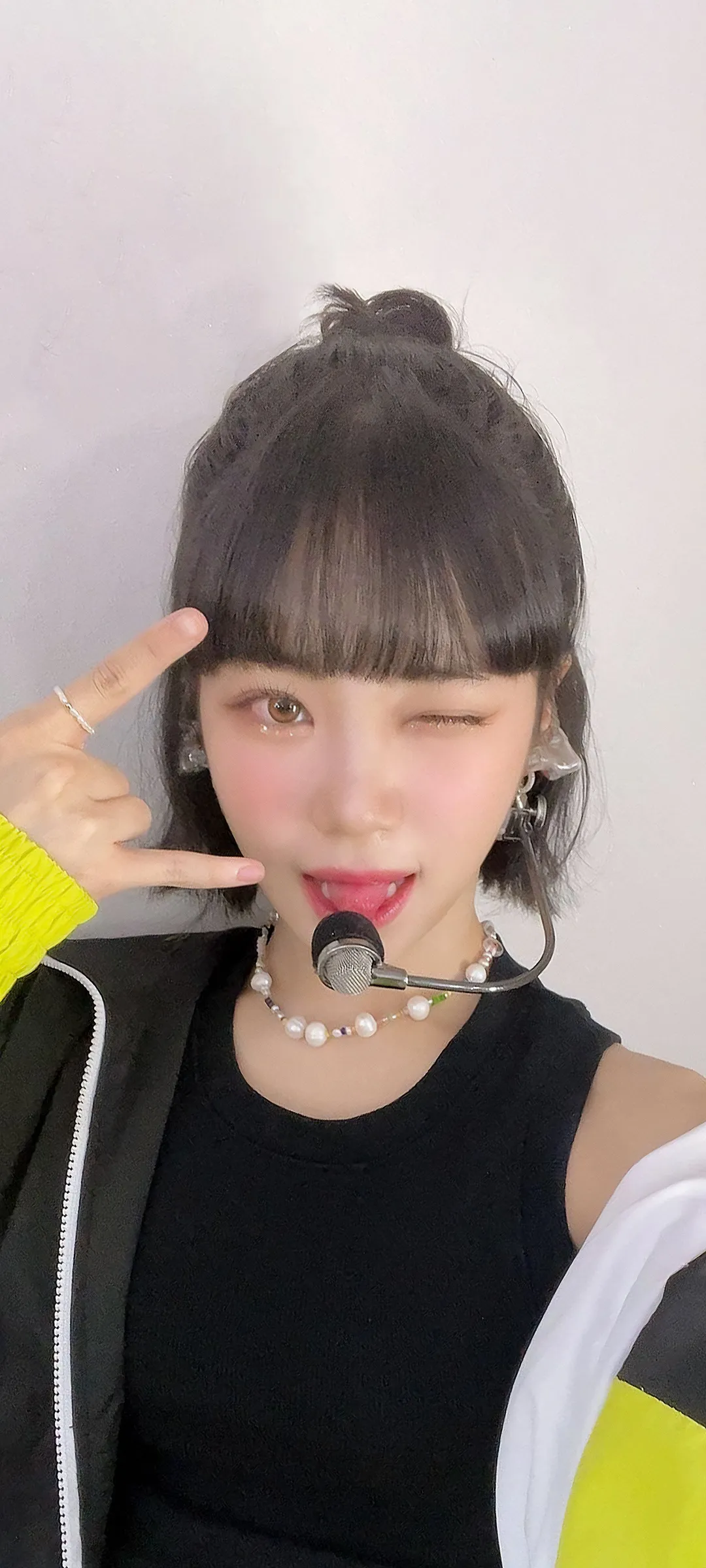Wallpaper layar kunci hp Kim Chae-won 4K HD download — IZ*ONE, LE SSERAFIM
